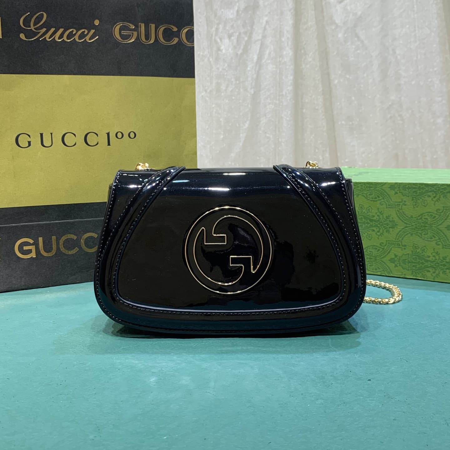 C3997 】Blondie collection/series – New chain strap handbag. The bag features the iconic logo of the brand series, which was first introduced in the early 20th century. It seamlessly combines heritage charm with contemporary trends, effectively showcasing — image 1