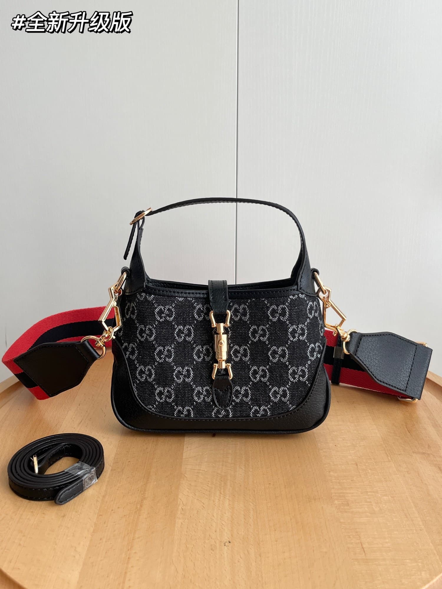C4052 Newly upgraded version – real footage # (shoulder strap) — image 1