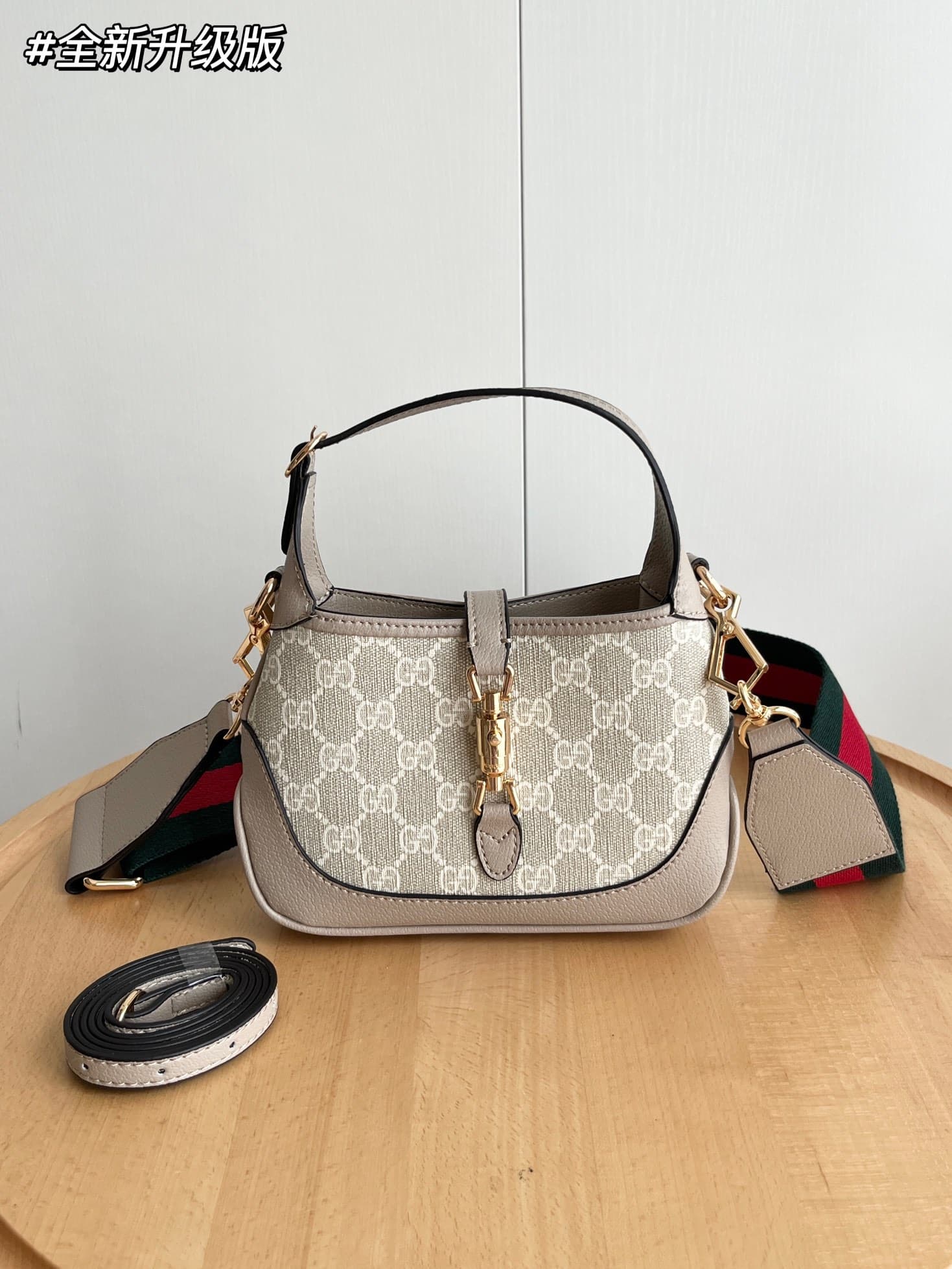 C4050 Newly upgraded version – real photos # (shoulder strap) — image 1