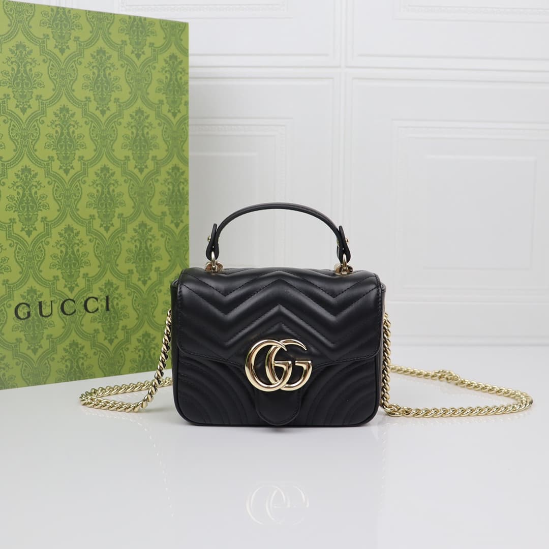 C4047 🌟 GG Marmont collection mini handbag: The GG Marmont collection features a new silhouette with classic colors, highlighting the charm of early autumn. This handbag is made of V-shaped leather embroidered with Gucci Rosso Ancora red thread, with deta — image 1