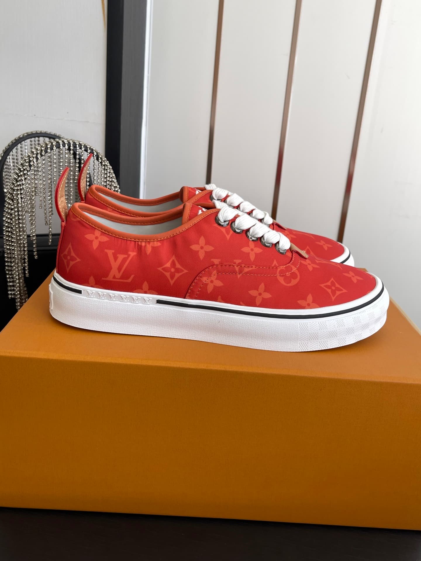 D9109 🏧𝐋𝐕 Louis Vuitton 2027 spring/summer collection – LV Combi flat shoes with canvas prints and casual style💁♂️ Men’s board shoes. — image 1