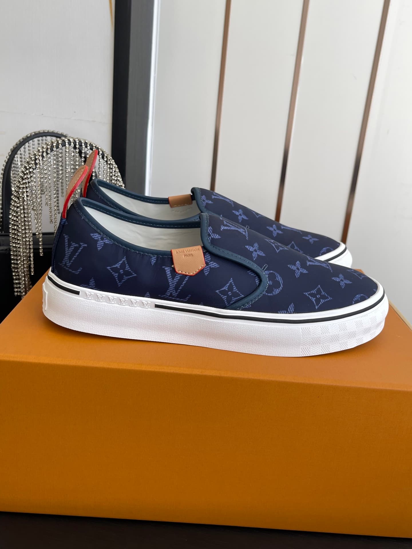 D9117 🏧𝐋𝐕 Louis Vuitton 2027 spring/summer runway version LV Combi flat shoes, canvas printed casual shoes💁♂️ Men’s board shoes. — image 1