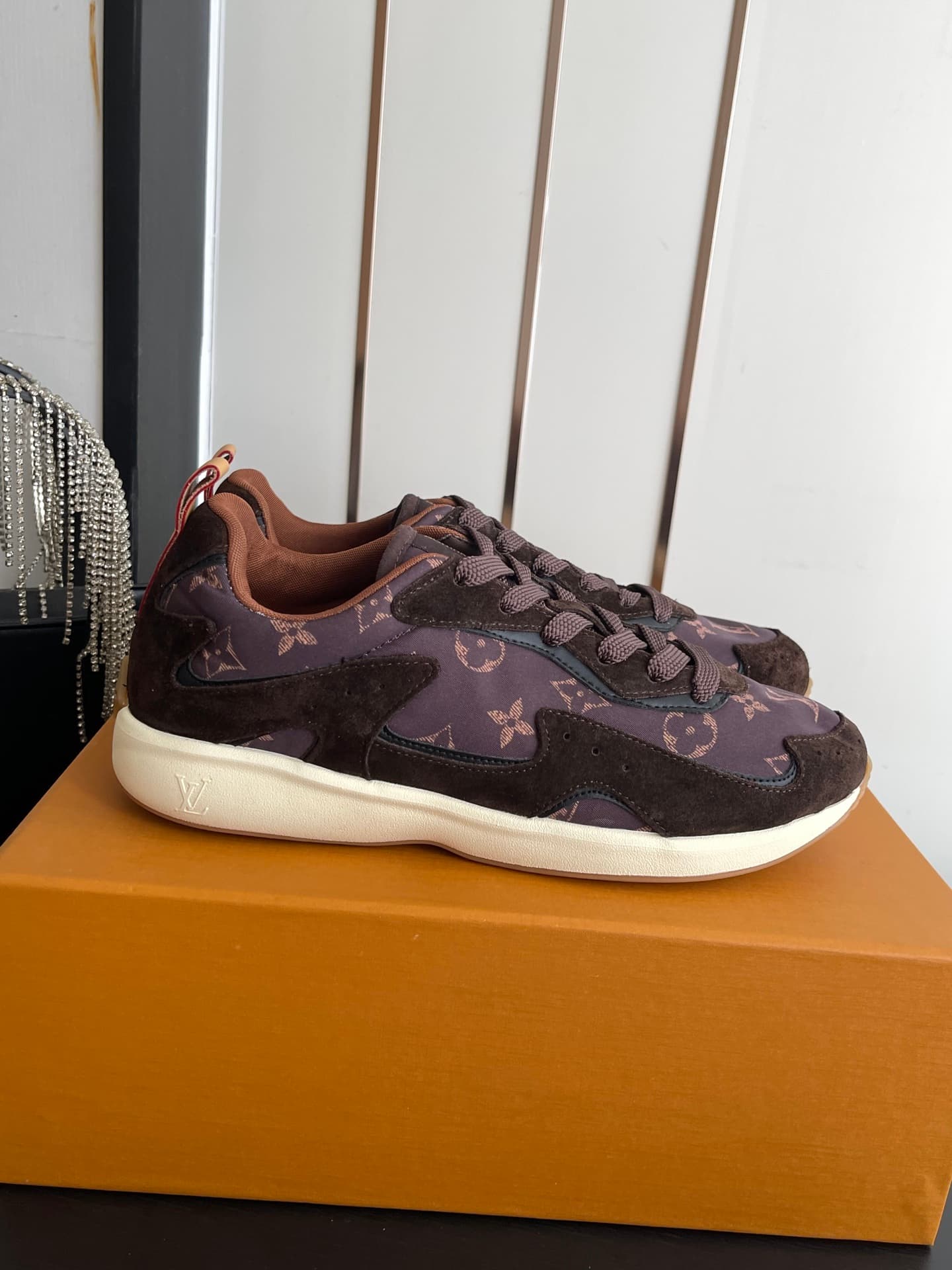 D9138 🏧𝐋𝐕 Dro’s Latest Collection: Casual Sports Shoes — image 1
