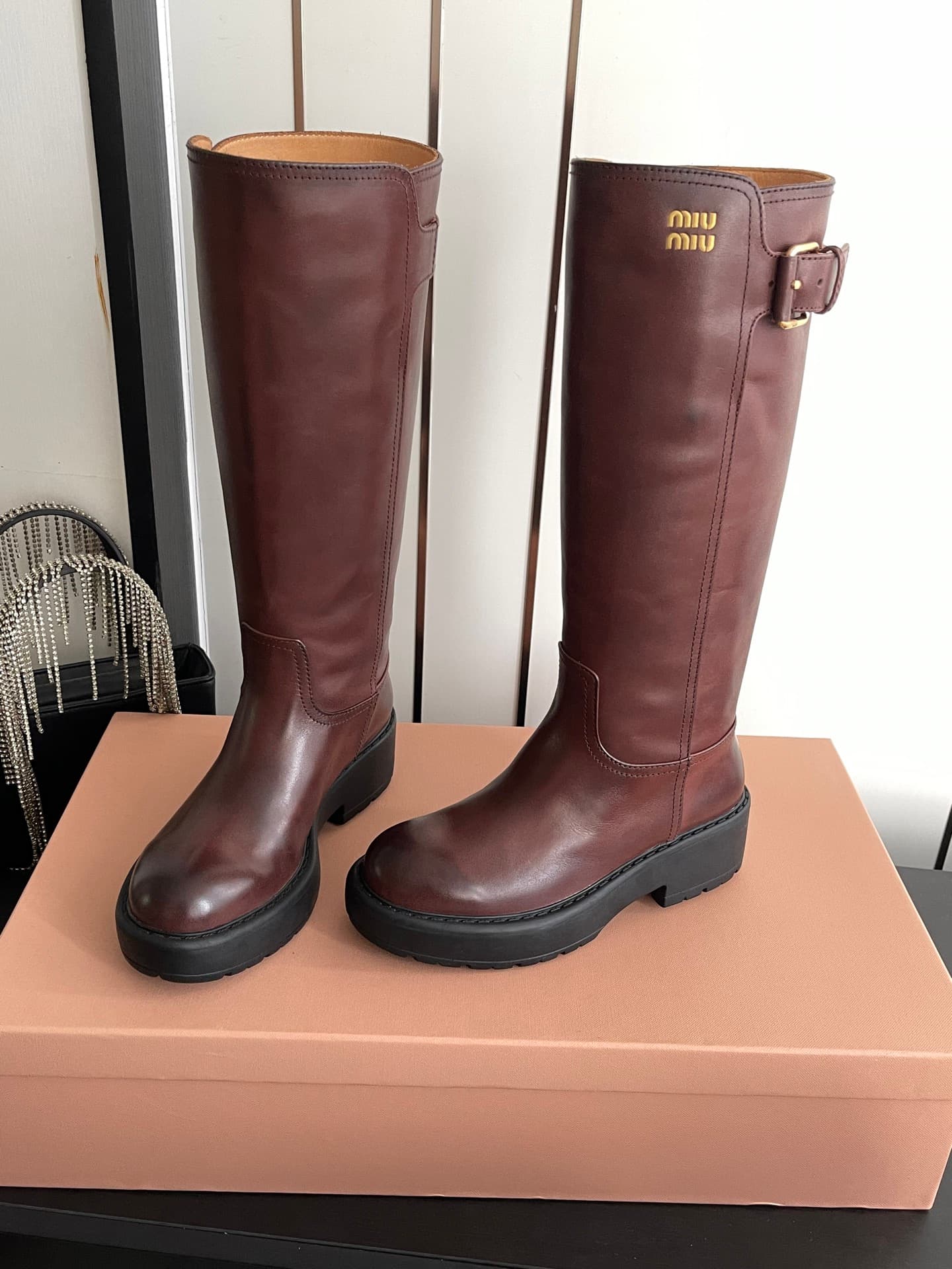 D10590 🏧𝐌𝐢𝐮𝐌𝐢𝐮/MiuMiu Autumn-Winter Show Collection: Vintage Thick-Sole Biker Boots, Martin Boots, Straight-Leg Boots💃🏽 — image 1