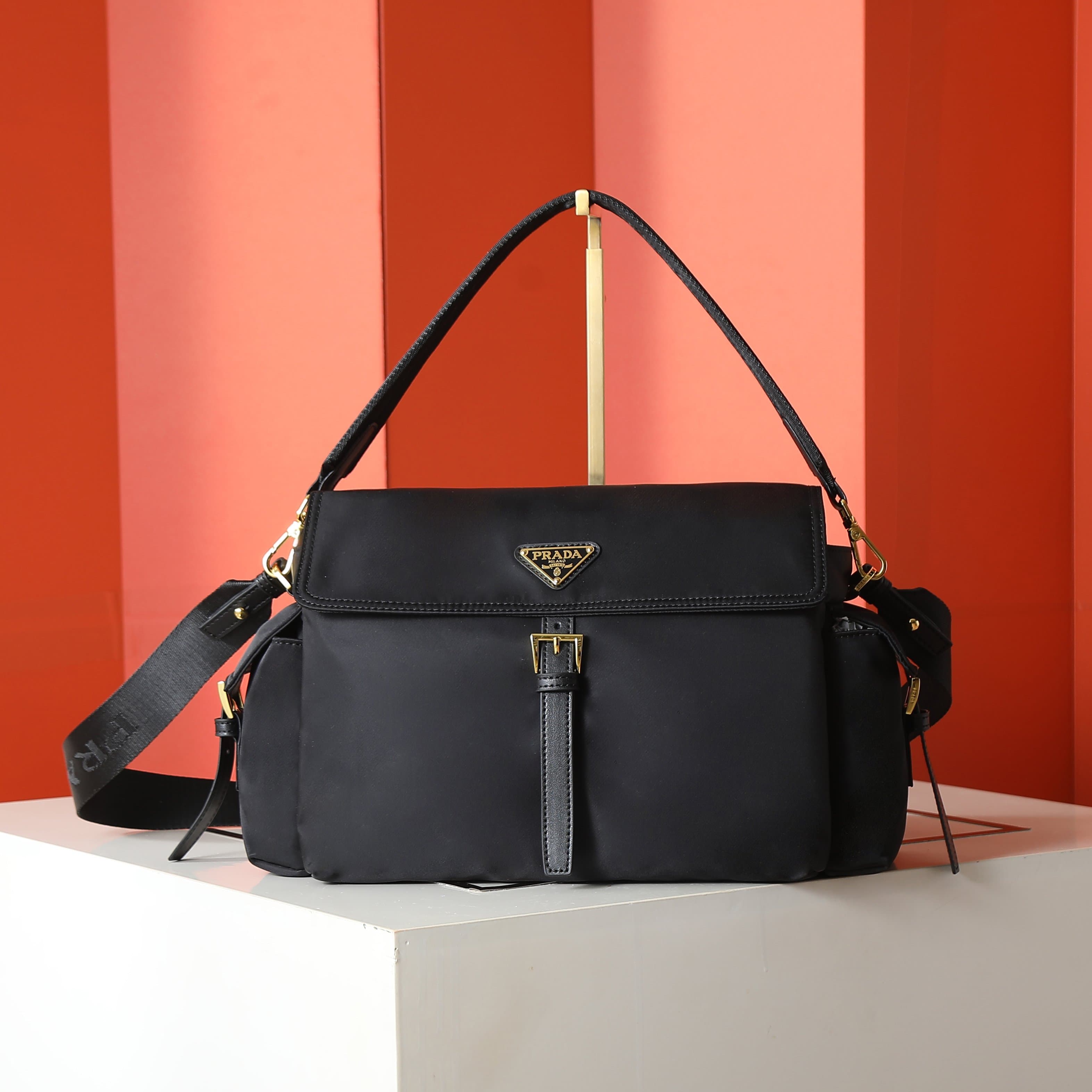C7005 Batch 🎉 New postman bag 2027, large size 💰 🎉 — image 1