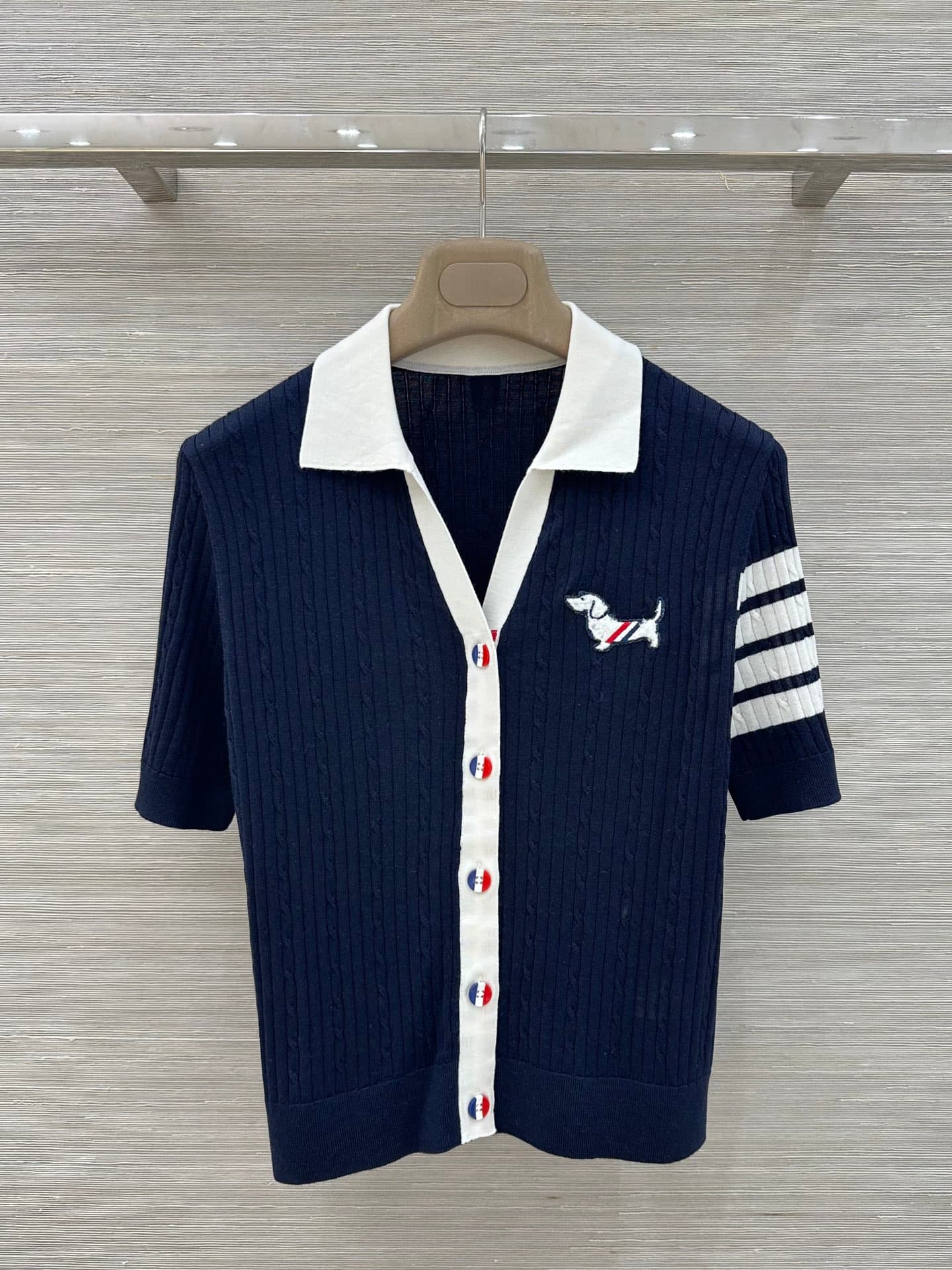 C18536 Exclusive release by VP❤️, high-quality original product! TB British-style fashion for aging prevention, 26 new spring collection – short sweater with dog embroidery and open-lapel silk-wool fabric! A must-have for fashionable women. YB-customized — image 1