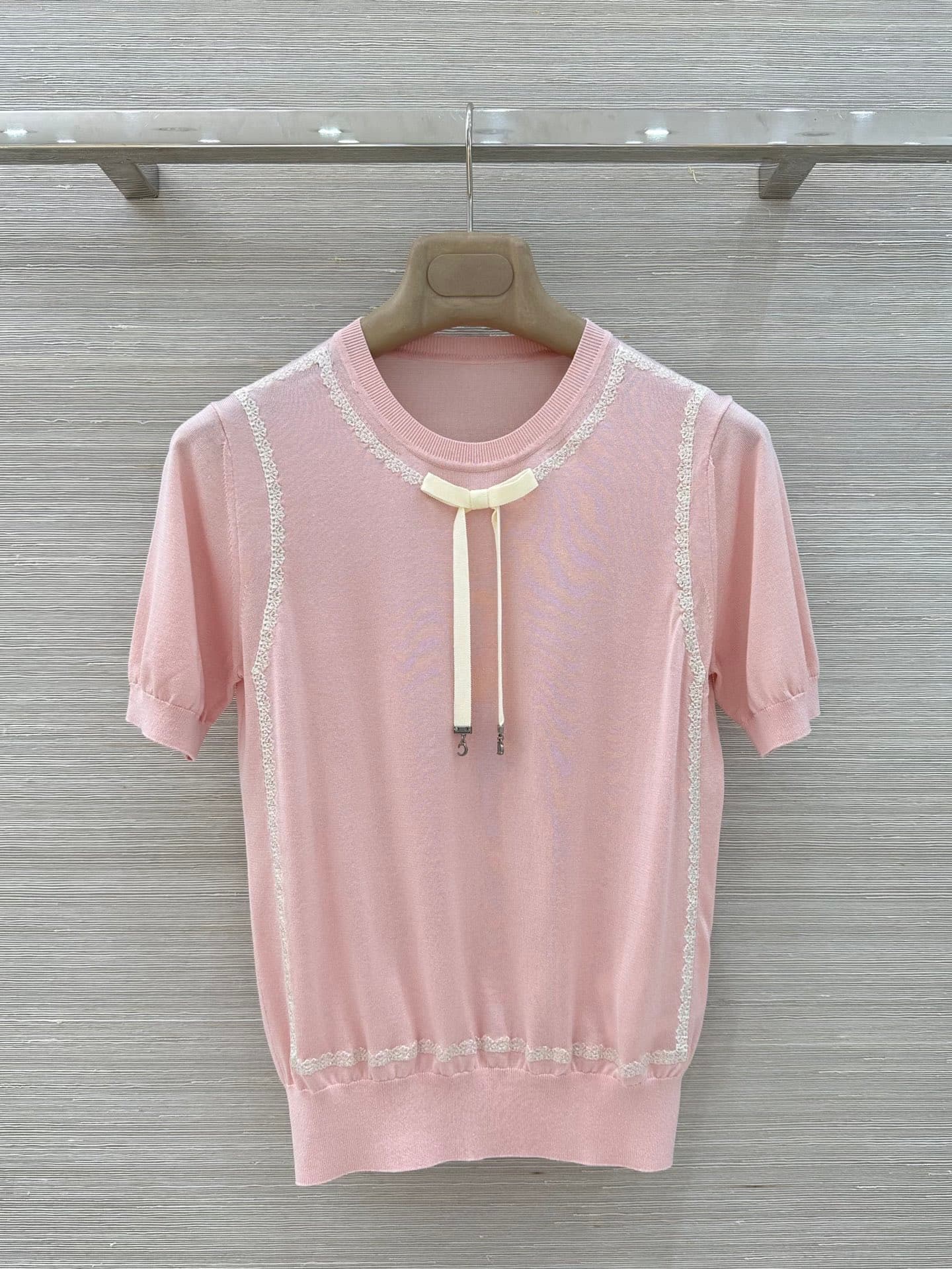 C18525 Exclusive release ❤️ High-quality original items – MissD style clothing. New product from 26 for early spring season 💙 Lace, embroidered letters, metal details, and bowed short-sleeve tops. The color is fresh and clean; it’s imported Merino wool of — image 1