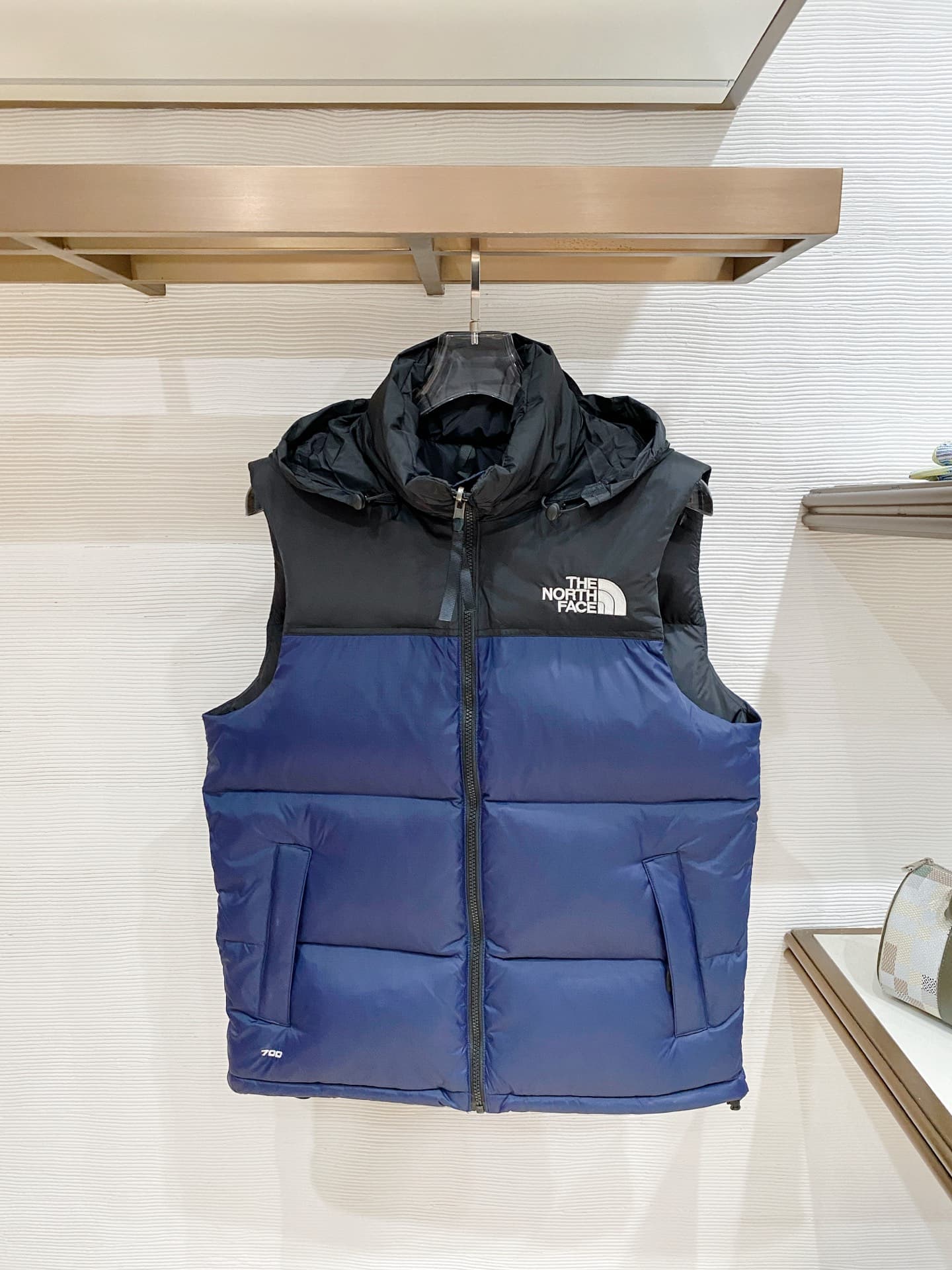 C11031 North side/The North Face1996 classic couple-themed vest — image 1