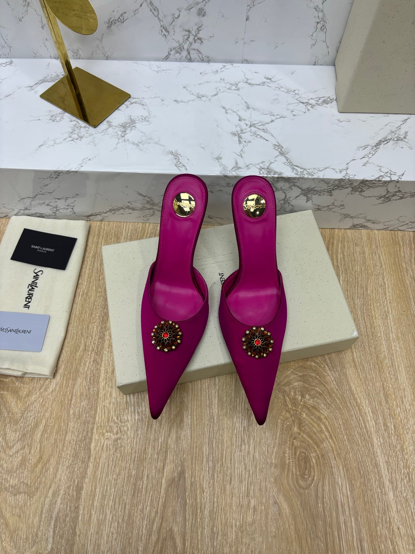 D12341 YSL — image 1