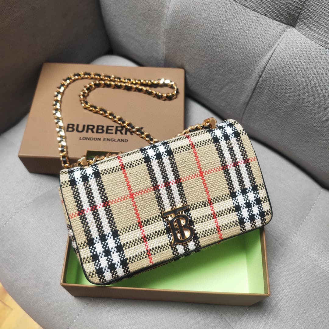 C51 Burberry plaid woolen coat Lola — image 1