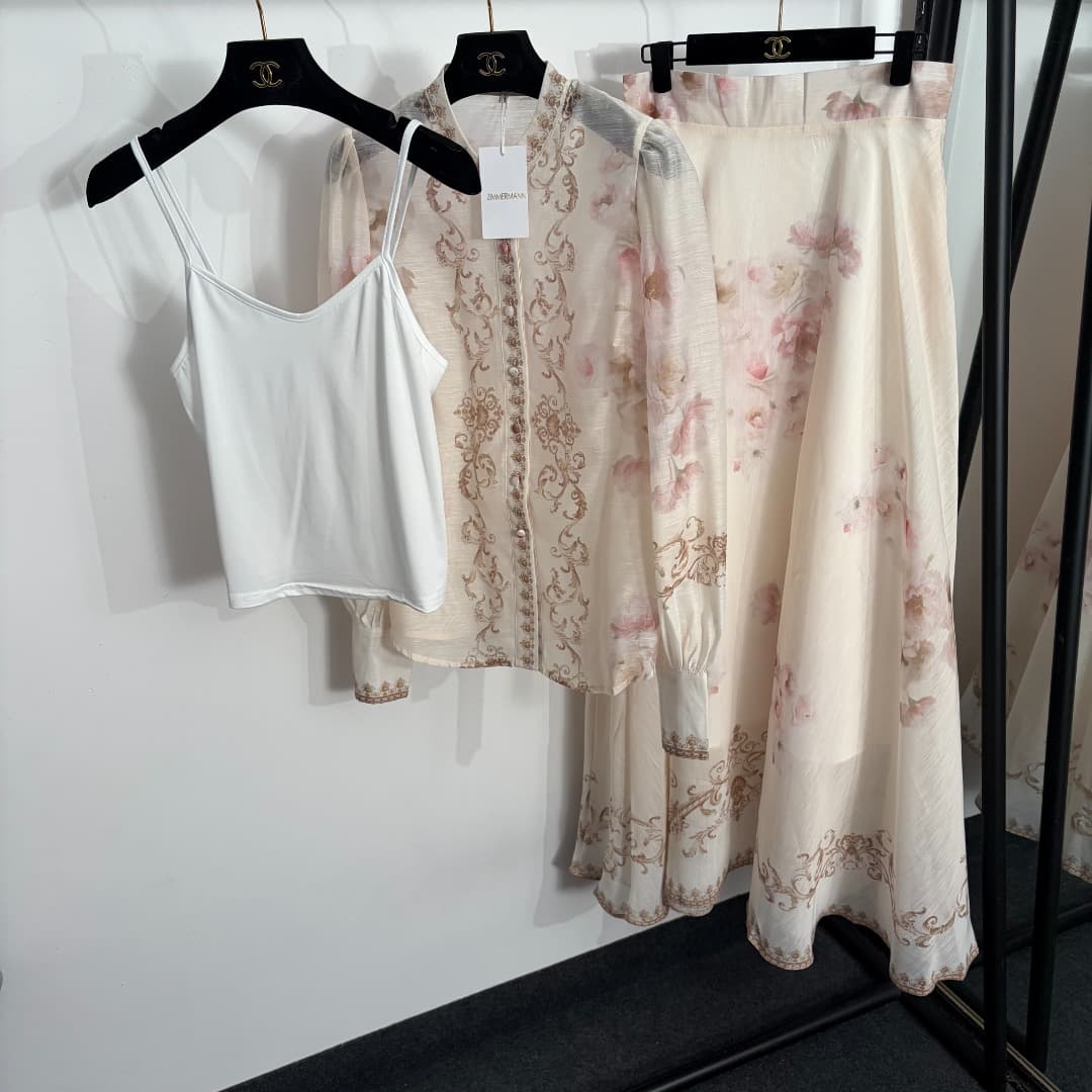 C18339 Style number 20264569 Zimmermann* New set: long-sleeved top with floral print and high-waisted skirt, lined with straps. Color: apricot. S-XL sizes available. [Size M: Chest circumference 76, Length 46; Chest circumference 96, Sleeve length 69, Len — image 1