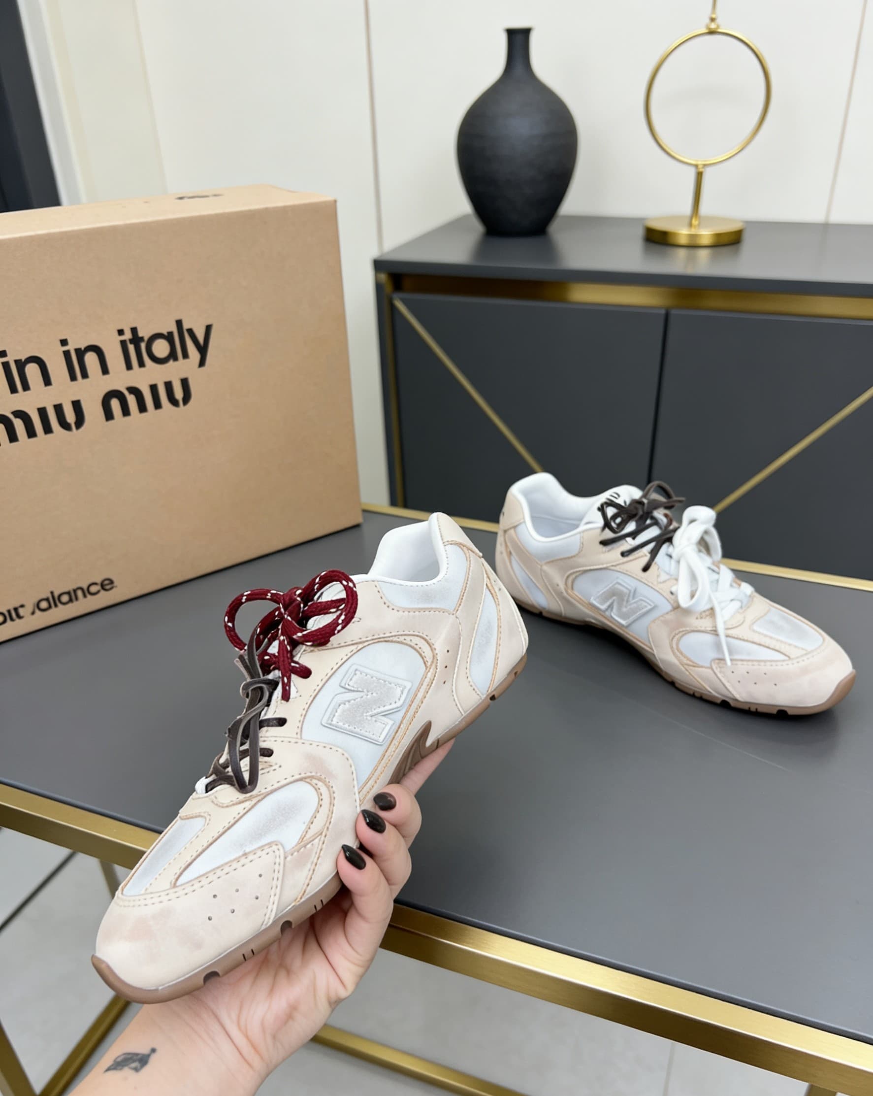 D10661 MiuMiu x New Balance Collaboration model NB530👫 Couple’s edition, casual and sports shoes, Adidas-style shoes, Converse-style shoes — image 1