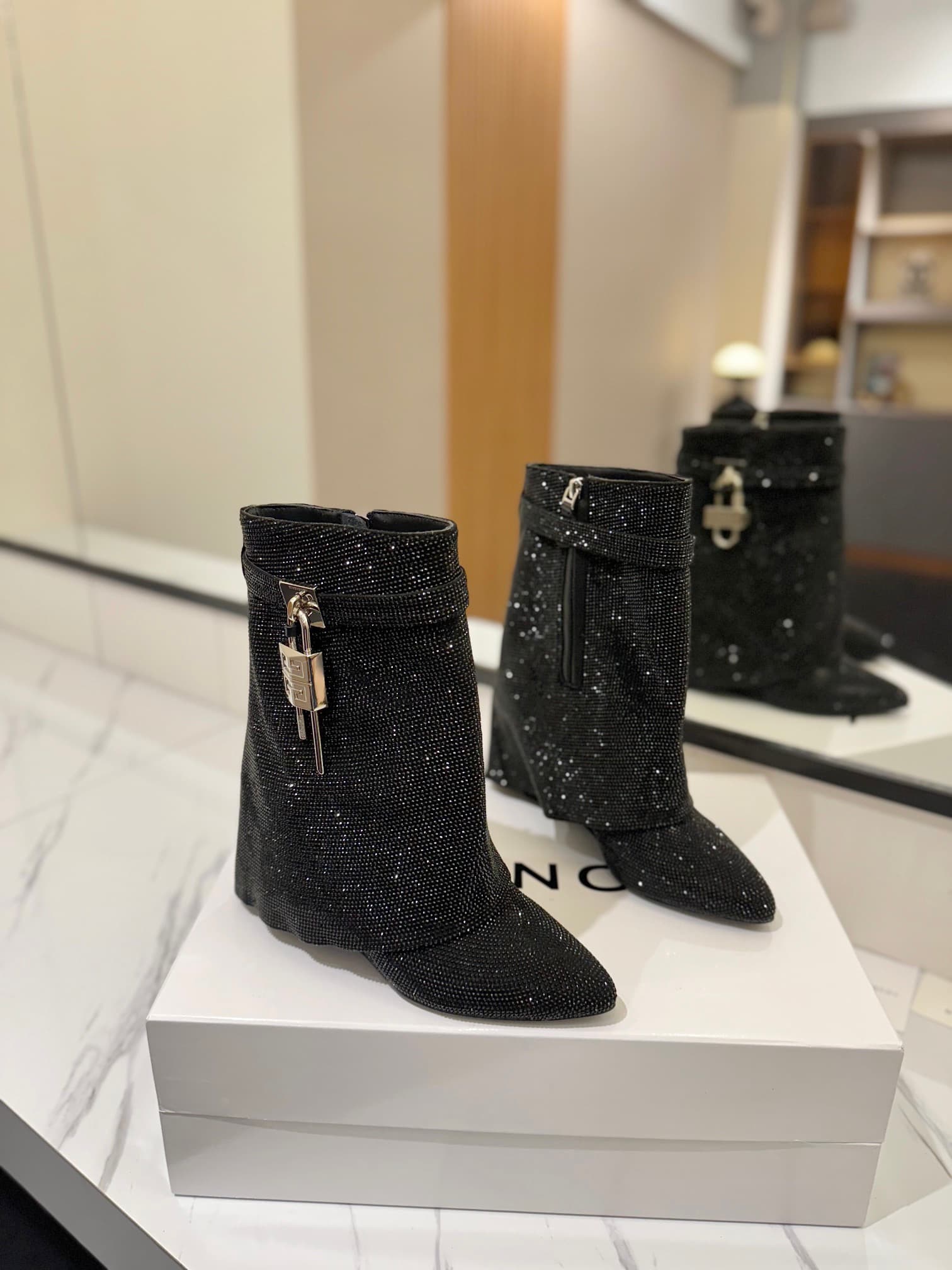 D6593 💰 Authentic, high-quality customized version from the store counter — image 1
