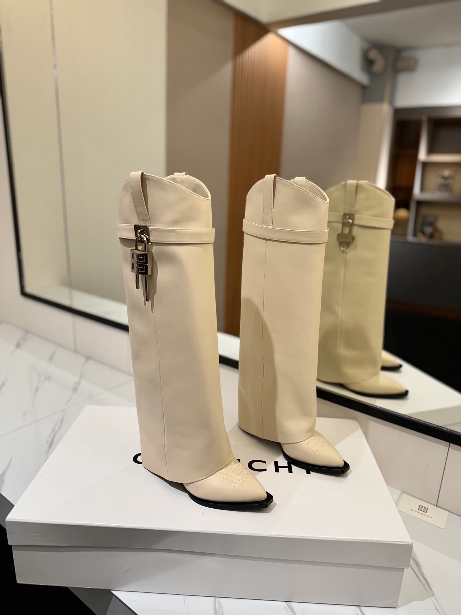D6618 💰 Authentic, high-quality customized version from the store. — image 1
