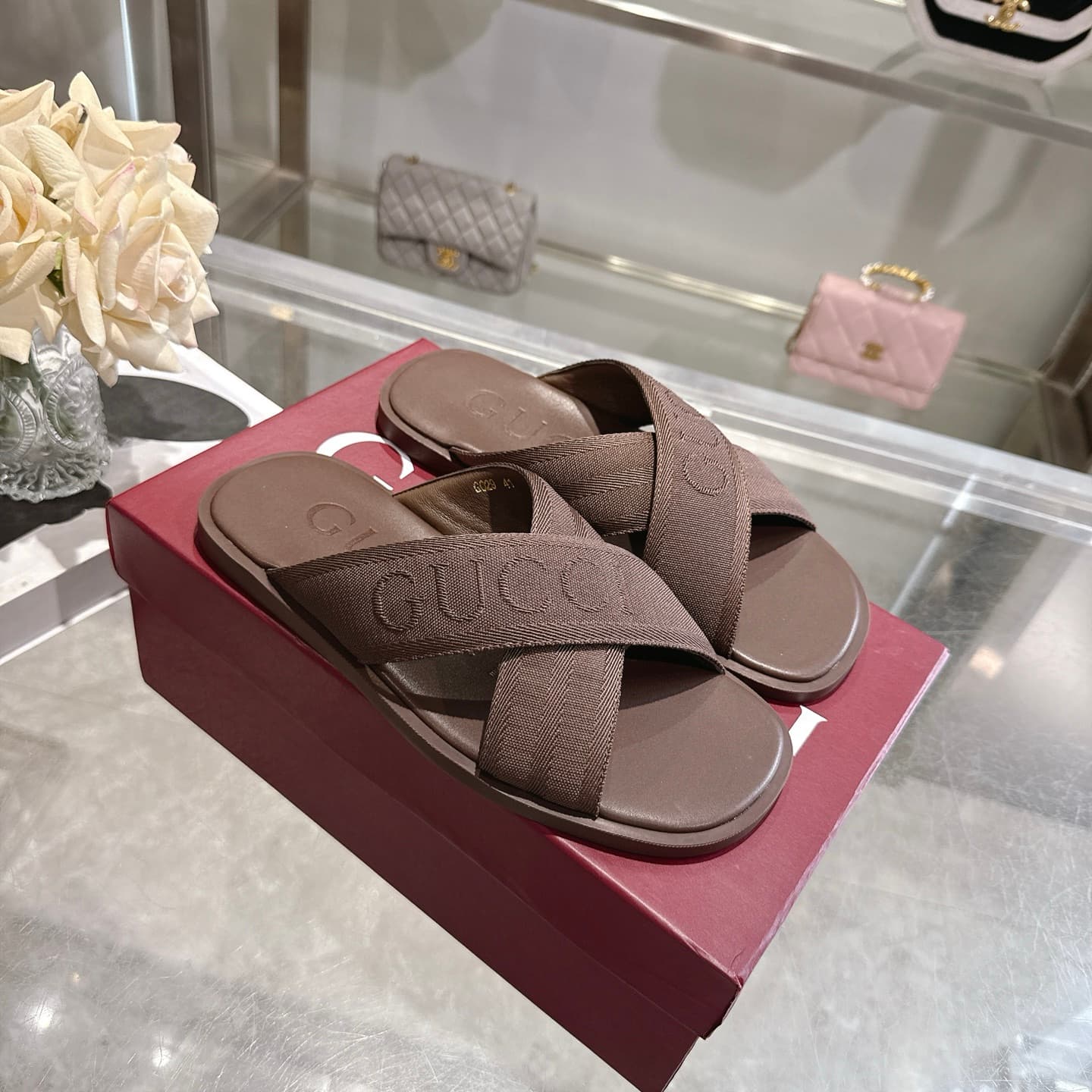 D7101 👑 💰 New men’s sandal-style slippers with a cross design 🩴 — image 1