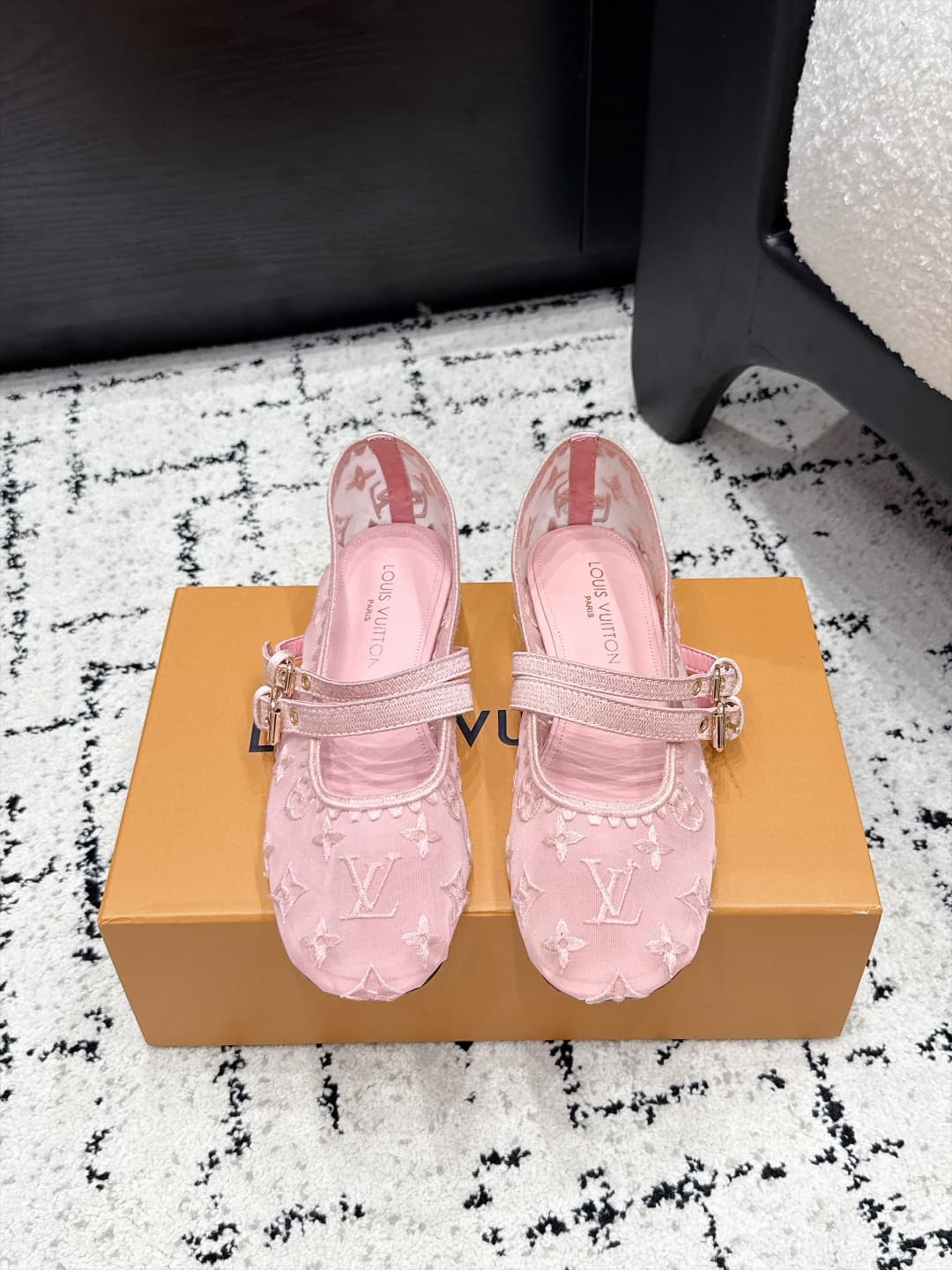 D9172 Louis Vuitton 26/ Ballet, Ballet Shoes, Flat Shoes — image 1