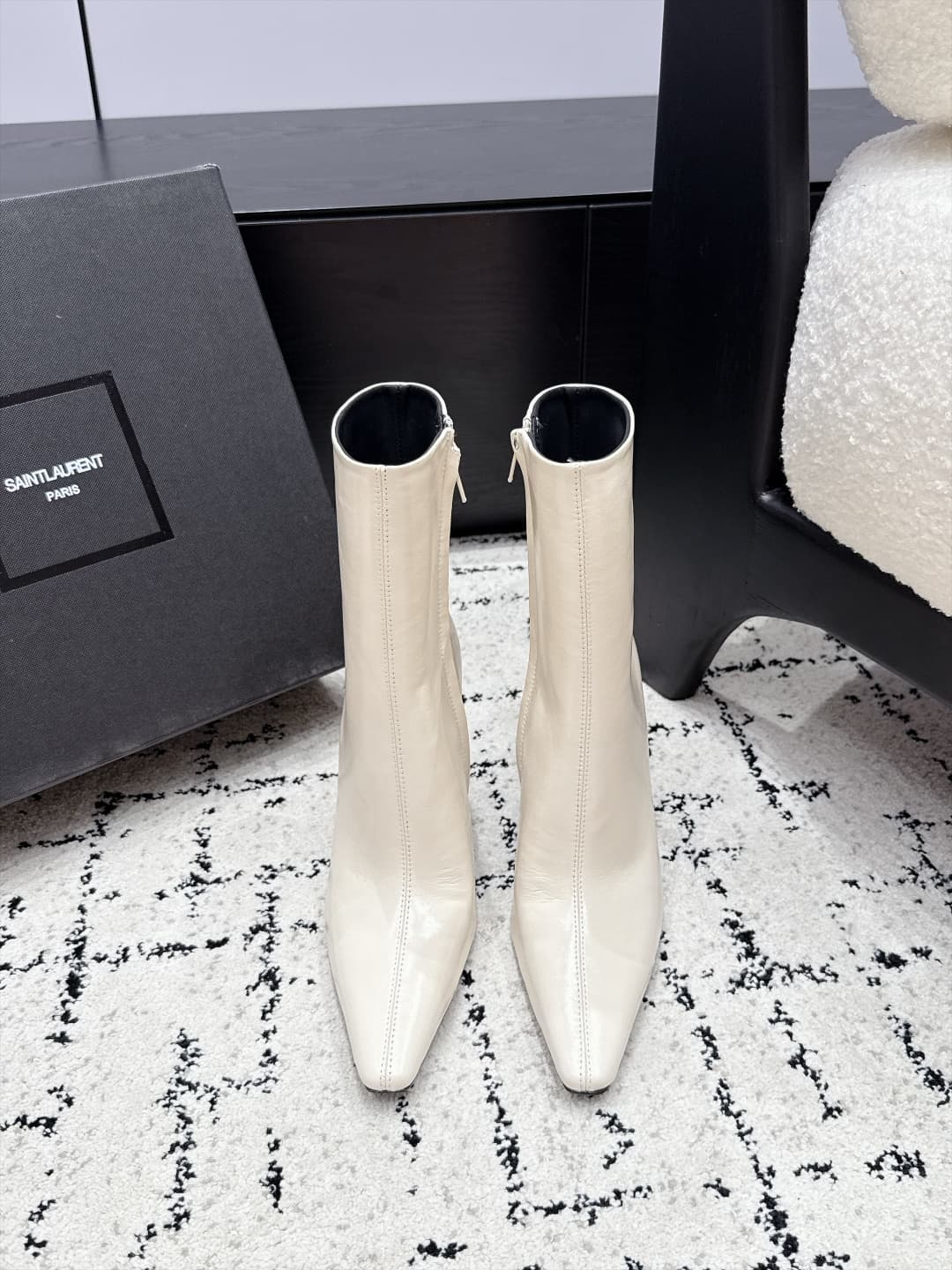 D12202 SAINT LAURENT Saint Laurent 26/ Fall/Winter runway style short boots, pointed toe, thin heel, high heels — image 1