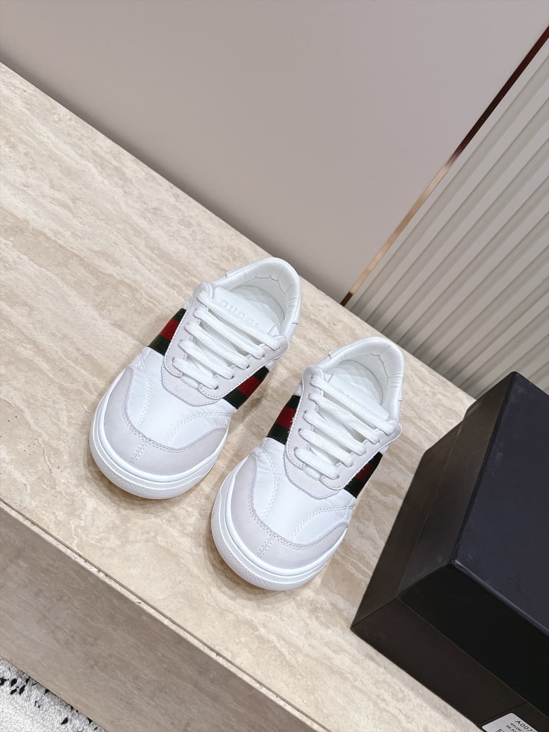 D7031 Latest hot product – Couple-themed Gucci screener casual sports shoes. The dirty shoes 2.0 have been launched! — image 1