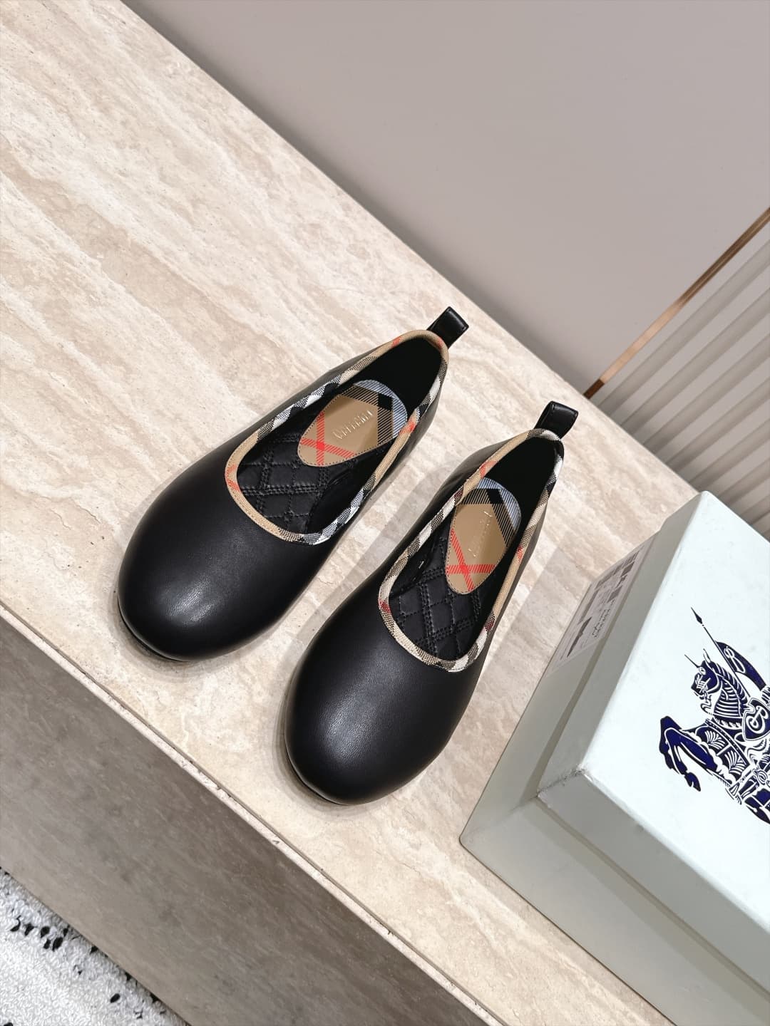 D3114 Baburry’s new F French Fairy style Mary Jane flats – ballet shoes. Perfect for fashion shows; they look absolutely stunning. The unique design and classic brand stripes give them an elegant and graceful appearance, and they are also very comfortable — image 1