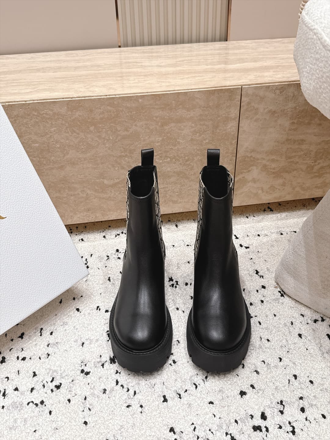 D8726 DIOR 26 New Fall-Winter Boots, One-Piece Sneakers — image 1