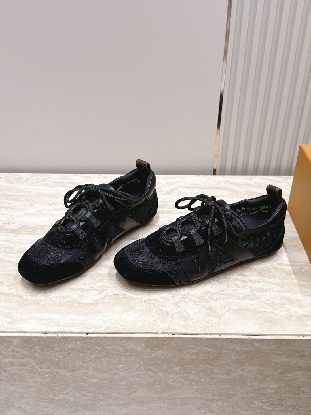 D8937 Louis Vuitton Louis Vuitton Donkey Brand Spring/Summer Sneakerina Collection: Ballet Sports Shoes, Schuhs, Flat Shoes — image 1