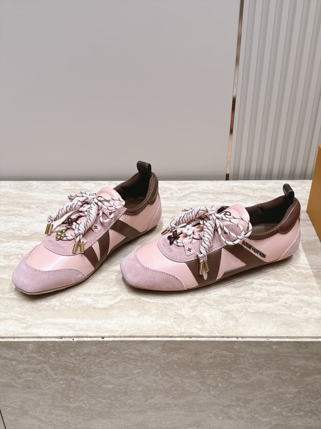D8936 Louis Vuitton Louis Vuitten Donkey Brand Spring/Summer Sneakerina Collection: Ballet sports shoes, Schuhmens, flat shoes — image 1