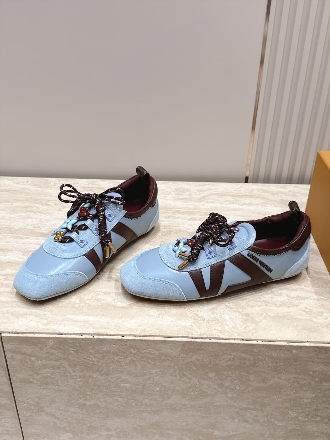 D8935 Louis Vuitton Louis Vuitton donkey brand spring/summer sneakers, Sneakerina collection – ballet and sports shoes, Schuh-style shoes, flat shoes — image 1