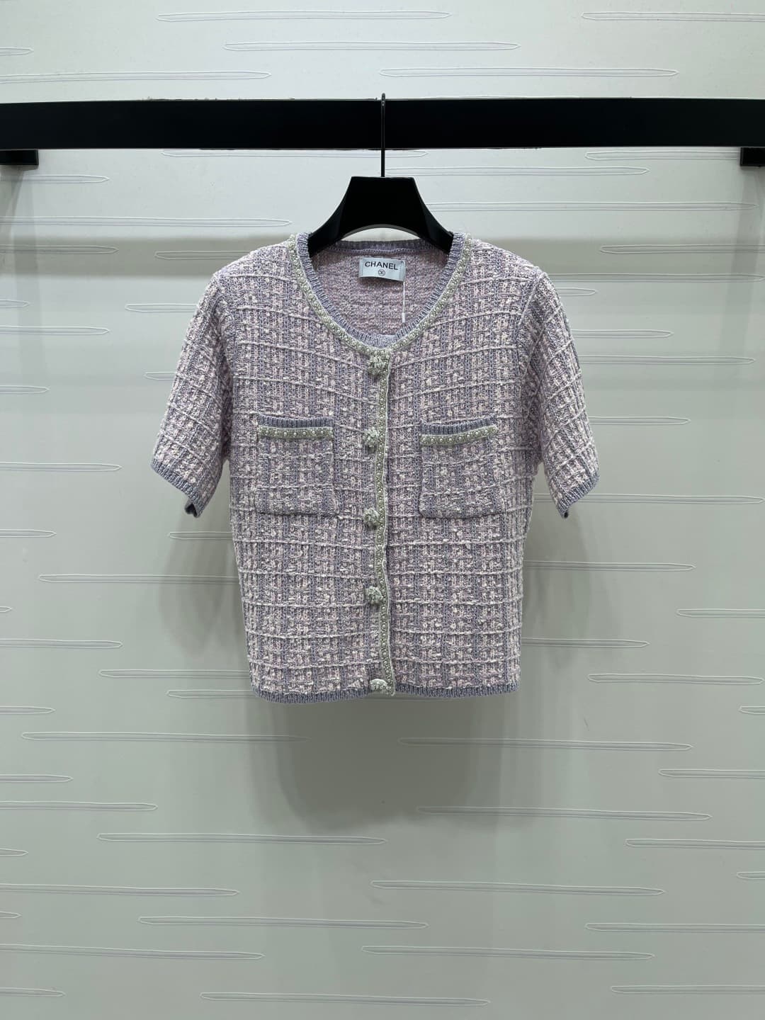 C18603 📣 New high-end product from the original collection CHANE* 2026 – the latest spring series! Round-necked short-sleeve sweater! Custom imported knitted material, comfortable and soft with excellent texture. The round-necked knitted short-sleeve desi — image 1