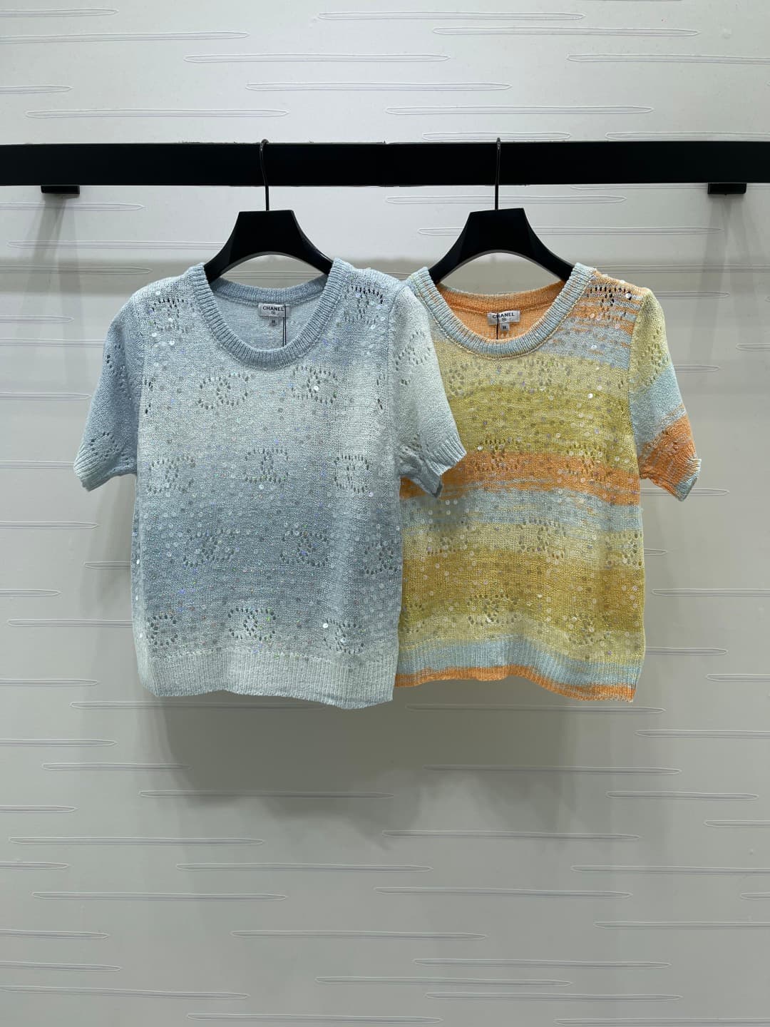 C18642 📣 New high-end collection from CHANE* 2026! Spring/summer latest series! Gradient round-neck knitted short sleeves! Made with custom cotton wool yarn for a premium and comfortable feel. Knitted short-sleeve design with gradient stripes and sequin d — image 1