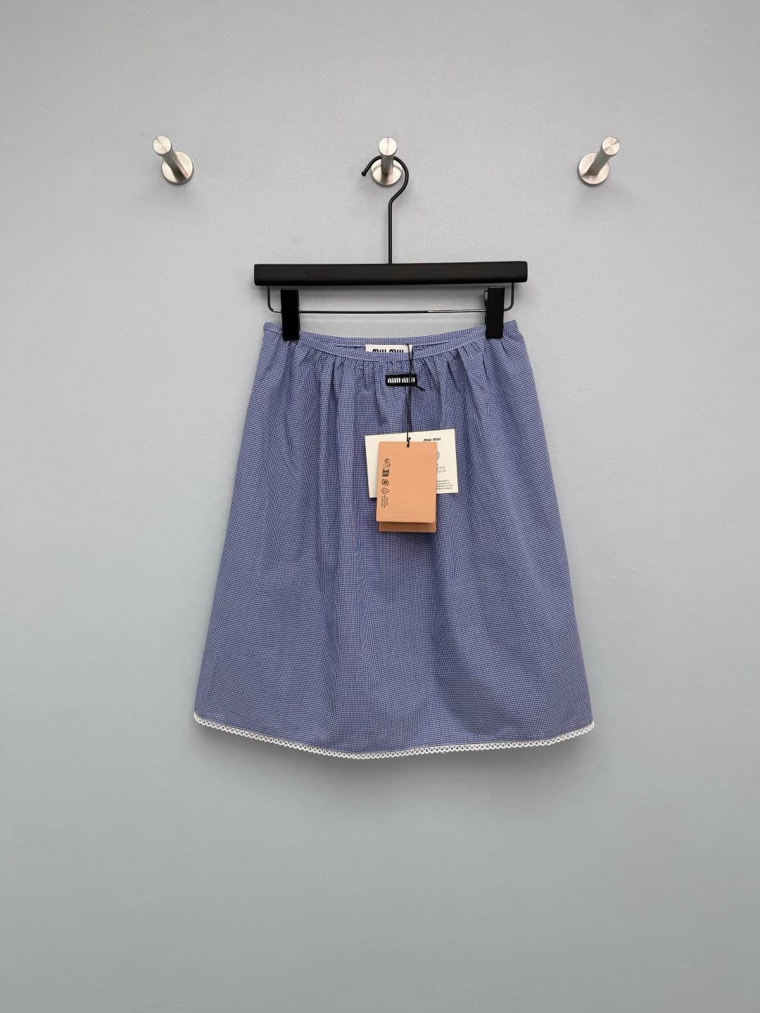 C18417 🔥🔥miumi*26 New vintage/retro blue-check plaid skirt. Made of light blue and white fine plaid fabric, it has a fresh vintage style and an authentic spring atmosphere. It offers good support at the waist, avoiding pressure on the waistline, while als — image 1