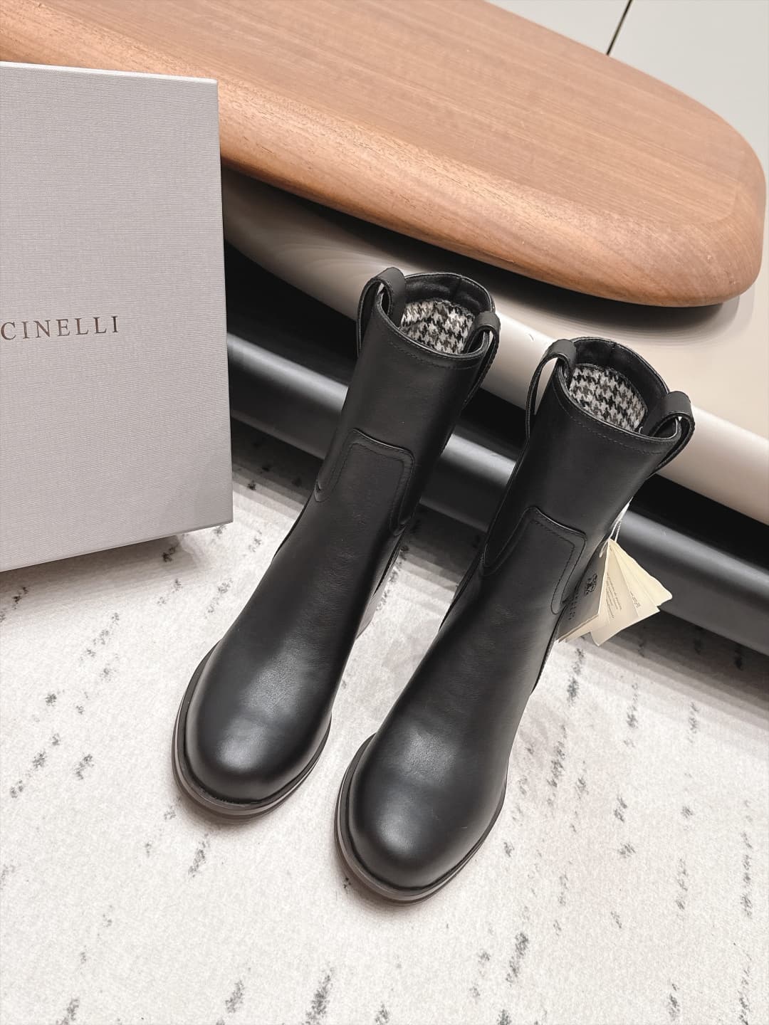 D8824 Manufacture: 💰 "Exclusive Premium Edition" Brunello Cucinell*·BC 26vs Early Autumn New Boot Collection... — image 1