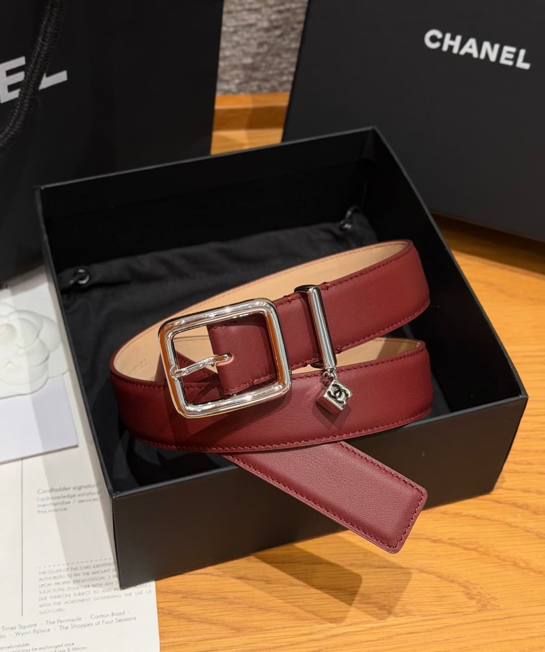 C32962 Xiangjia✨Leather Belt with CC Charm, Calfskin 30mm – Leather belt with two C pendants — image 1