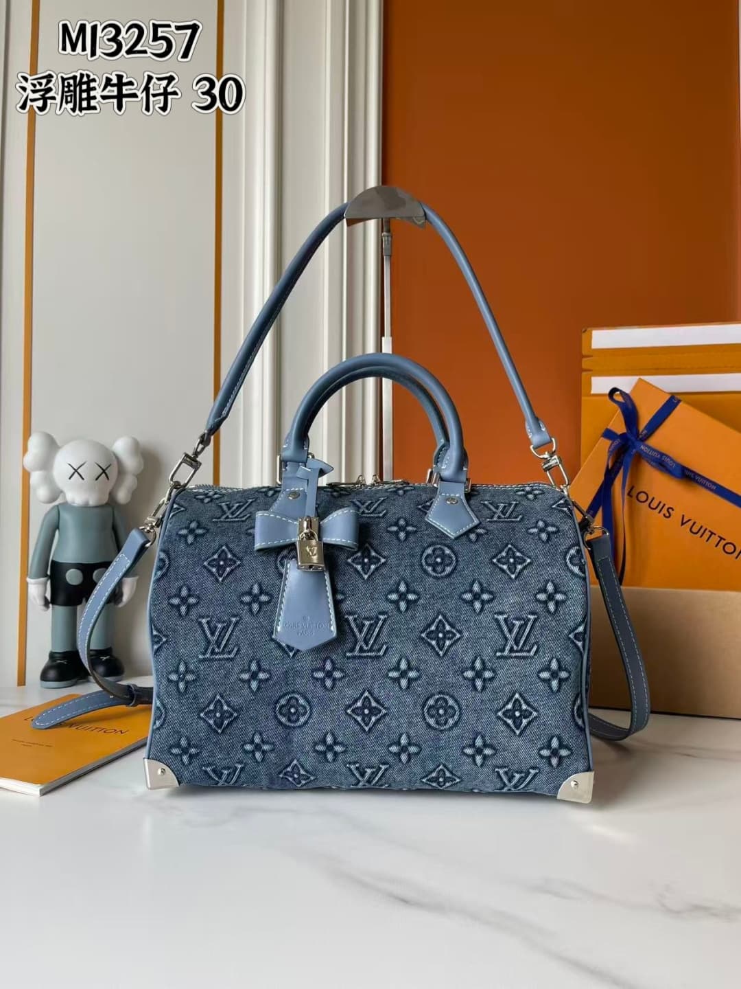 C4994 Upgraded version 210 –牛仔 embossing design. M13805-M13085-M13257, M13806, 40391, 40390lv. collaboration with Harajuku’s Ryo Mura. Nano Speedy handbag: This Nano Speedy handbag features Monogram canvas and cowhide leather trim prints. It is presented — image 1