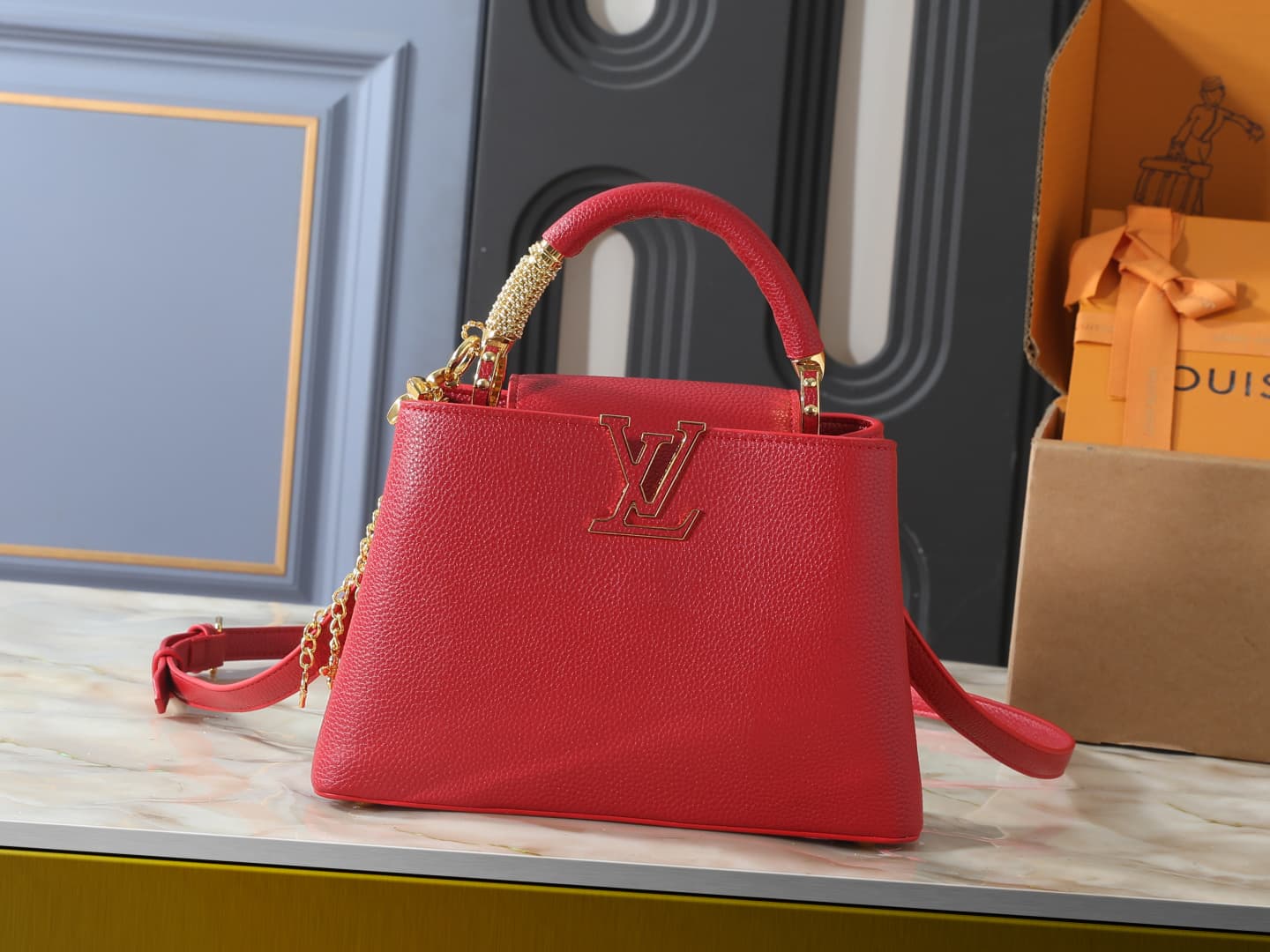 C5001 💰 Guangzhou product – top-tier original collection: M26328, M26329, M26531. This LV Mirage version of Capucines BB handbag comes from the Exceptionals series. Made with silk satin Taurillon leather, it is perfect for evening events. The monogram pat — image 1