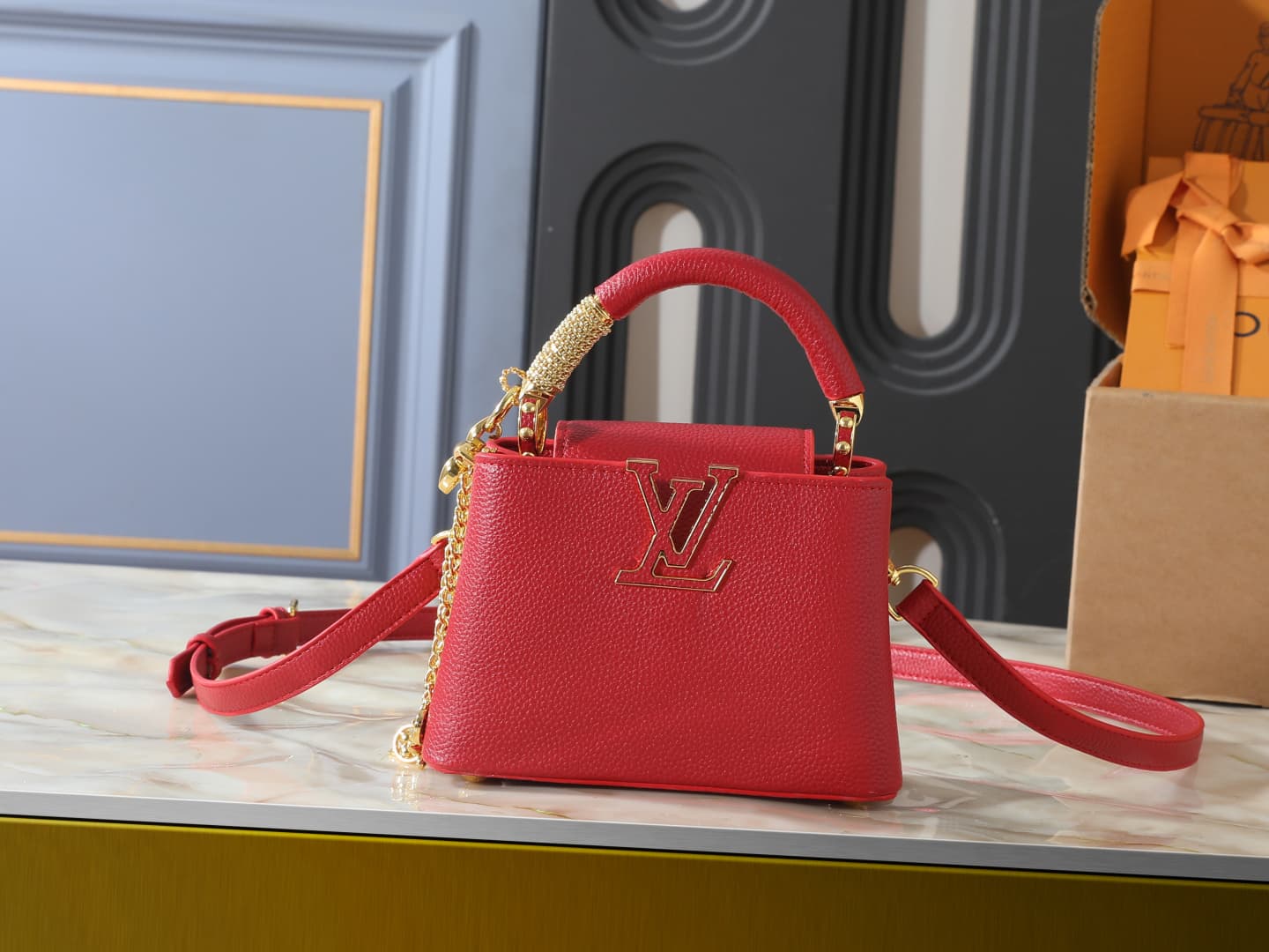 C5000 💰 Guangzhou product – top-tier original collection: M26328, M26329, M26531. This LV Mirage version of Capucines mini handbag comes from the Exceptionals series. Made with satin Taurillon leather, it is ideal for evening events. The monogram pattern — image 1