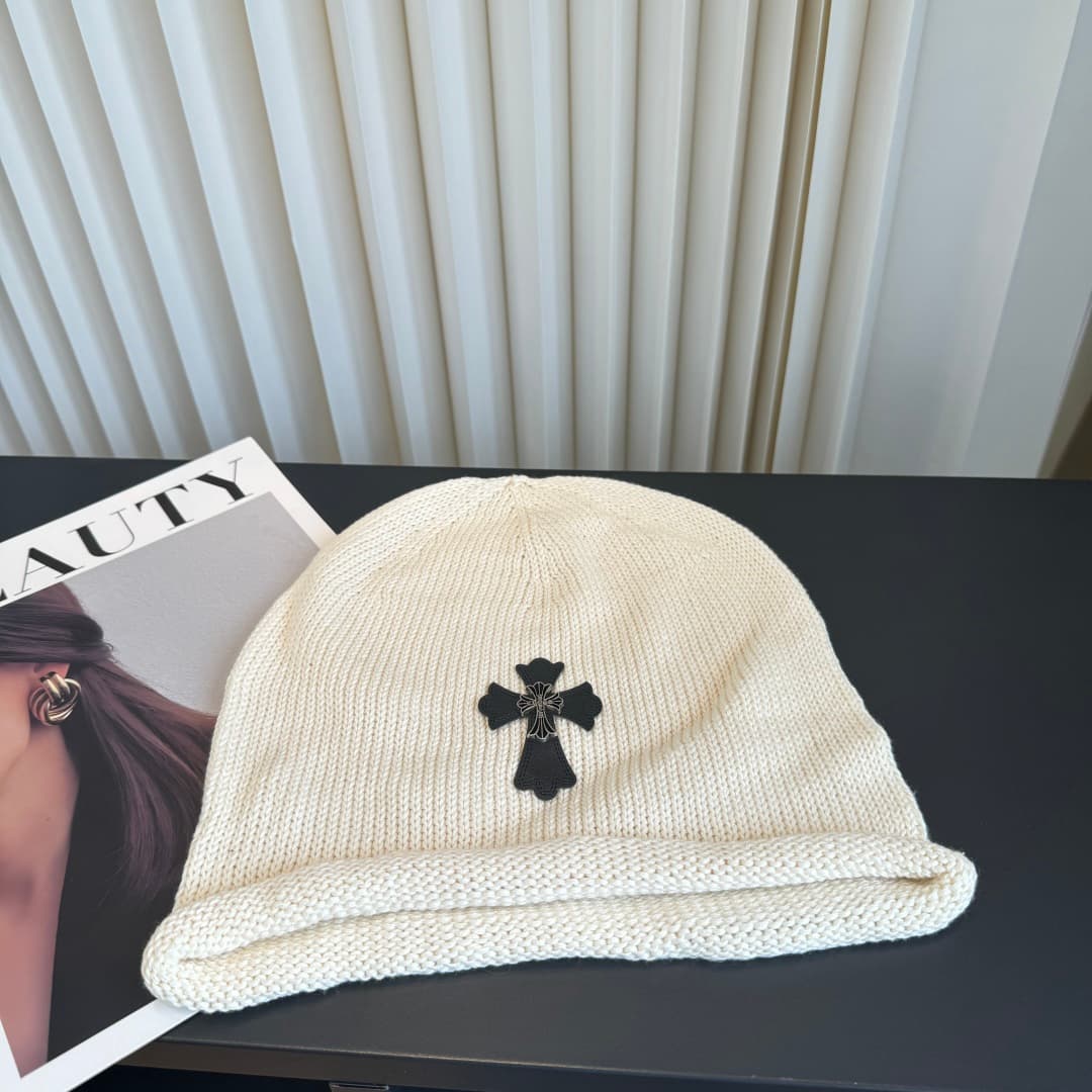 C29933 Croco Heart – High-quality, stylish knitted hats! So popular💖 The quality is excellent; they are perfect for wearing on the street! Fashiony and trendy! They’re essential items to have on hand. Buy them soon! — image 1