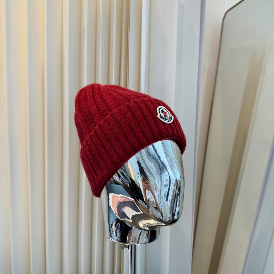 C29882 The new Mengkou woolen cap features high-quality materials and a stylish look. It’s extremely popular! The quality is excellent, and it pairs well with various outfits. It’s a must-have item for any wardrobe. Buy it now! — image 1