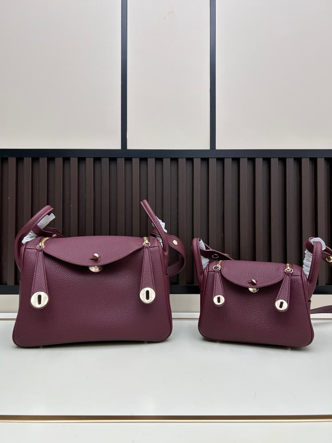 C4892 The practical daily use model “Hermès Lindy26” is loved in every color. Golden brown 🆚 pumpkin color – these warm colors are really suitable for autumn and winter seasons. — image 1