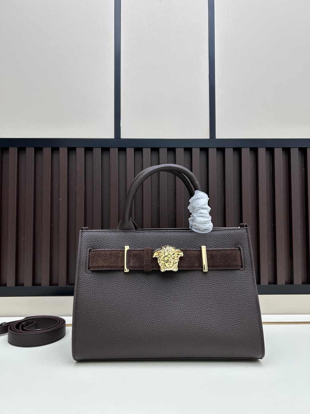 C8378 Packing Box VERSACE/Versace – can be carried in hand or slung over the shoulder (similar to popular celebrities’ designs). New model #Packing Box for gifts — image 1