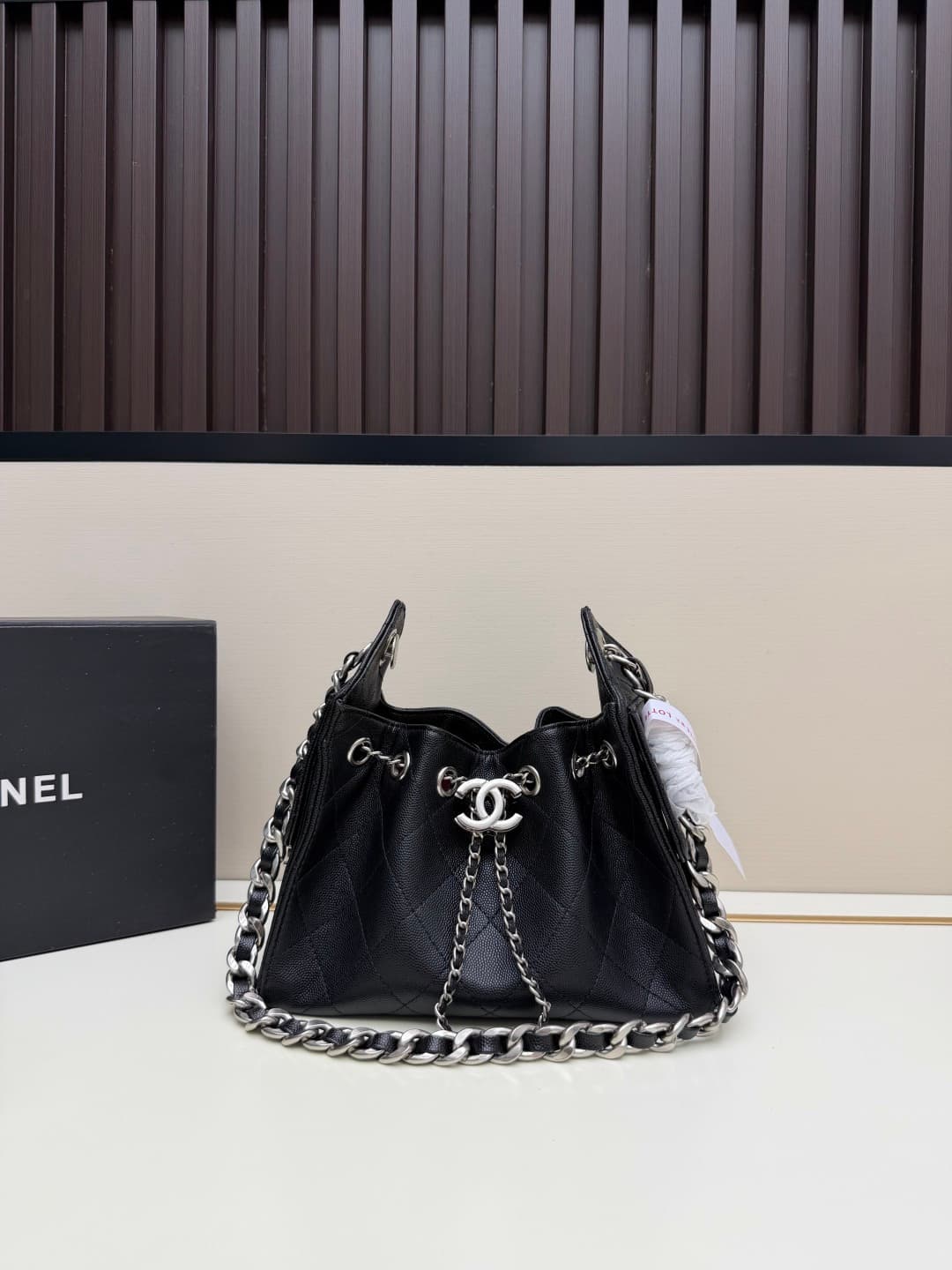 C702 Caviar new mini version 💰 Chanel 25 handbag|||The newly popular bag “Chanel 25bag” is another “It Bag” after Chanel 22bag! Its design is classic and practical, incorporating the three iconic elements of the brand: chevron-stitched patterns, leather s — image 1