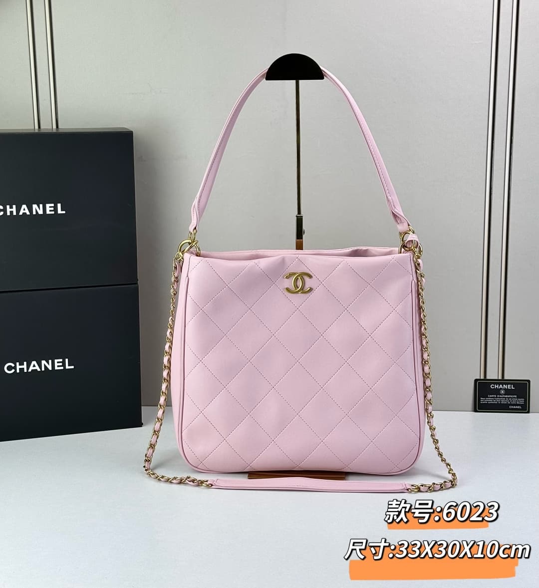 C799 🌸 Chanel 23A shoulder strap hippie bag 200 — image 1