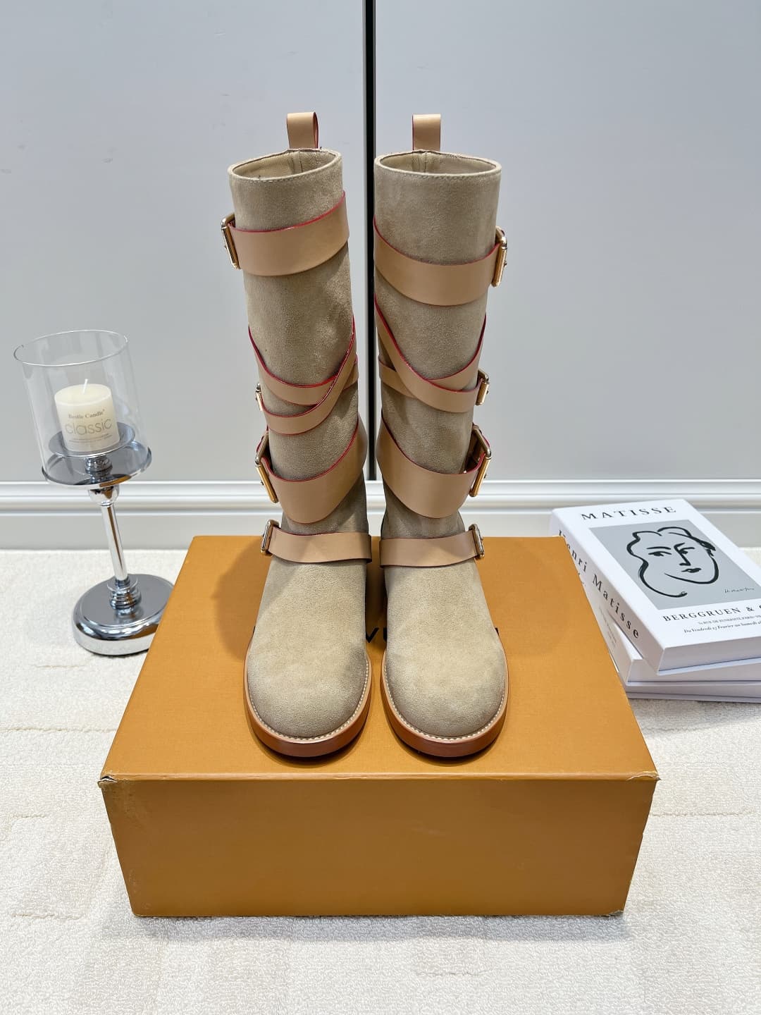 D9084 LV Sand-colored suede belt high boots 26ss — image 1