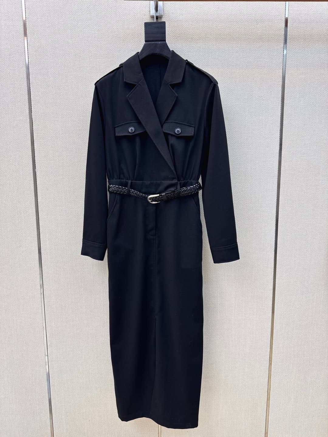 C18442 C-shaped skirt Bc 26Ss————The latest spring-style knitted belt-trimmed long suit dress 🖤 It’s a dress suitable for both work and daily use; it can be worn in various situations easily. The length goes above the knees, which effectively hides body f — image 1