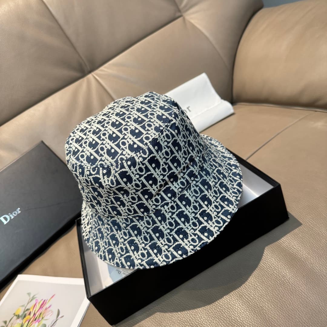 C29876 Packaged in a cloth bag. Dior new model fisherman hat, top quality version. Customized by 1:1. Made from original denim print fabric with pure cotton lining – lightweight and breathable! The quality is excellent. Basic head circumference: 57. Very — image 1