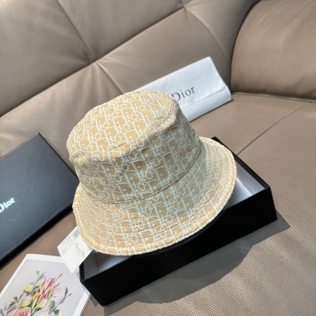 C29875 Packaged in a cloth bag. Dior new model fisherman hat, top-tier version. Customized by 1:1. Original denim print fabric + pure cotton lining, lightweight and breathable! The quality is excellent. Basic head circumference: 57. Very stylish and versa — image 1