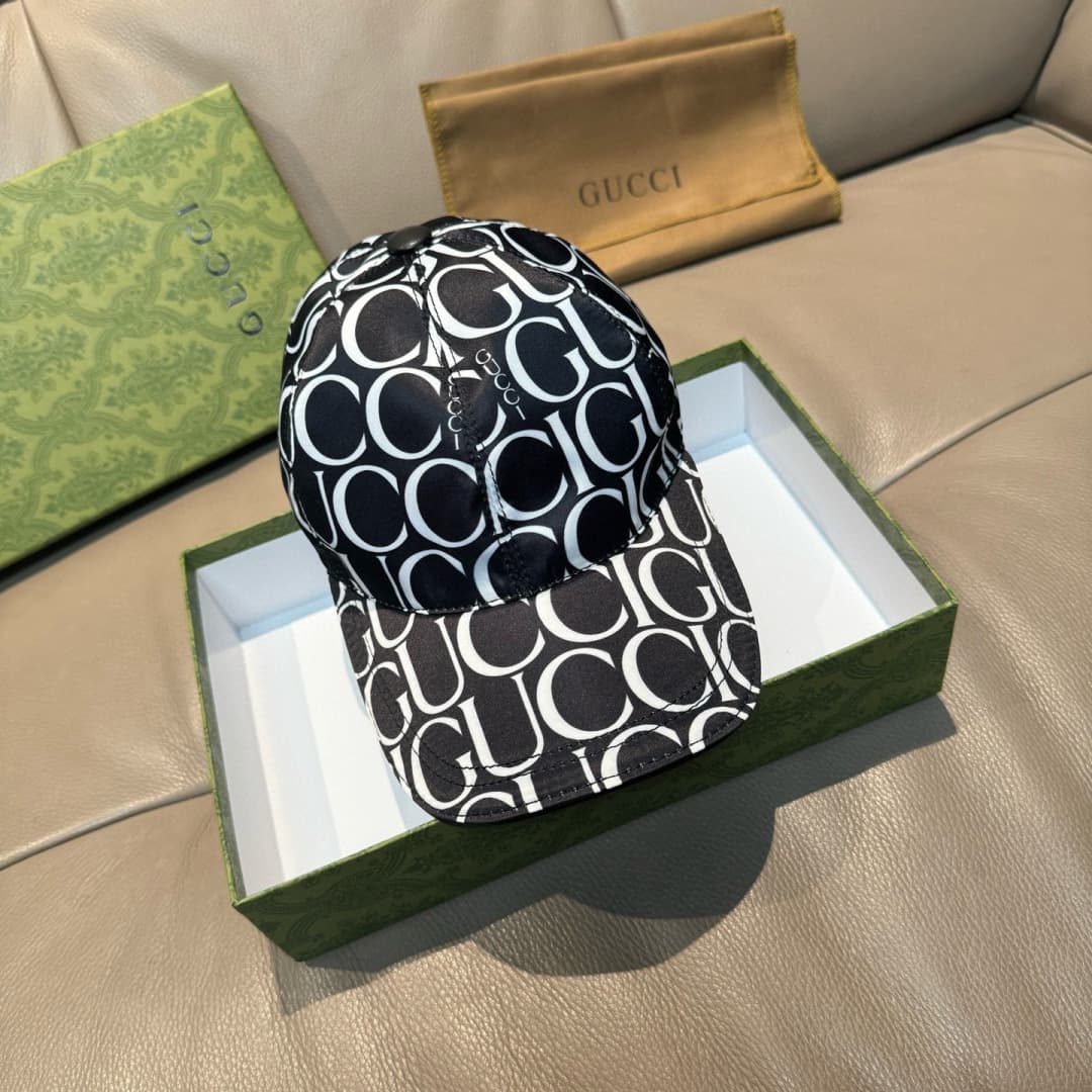 C29867 Bag with box, new Gucci baseball cap, with GUCCI silk printing. Custom-made by 1:1. Made from original sail fabric and top-grade cowhide, with pure cotton lining – very lightweight and breathable! The quality is excellent. Basic head circumference: — image 1