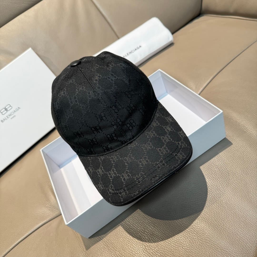 C29840 Bag-shaped hat, Balenciaga new model baseball cap. Custom-made by 1:1. Original canvas material + top-grade cowhide, with pure cotton lining. Lightweight and breathable, simple and elegant! Basic head circumference: 56. Adjustable clip, suitable fo — image 1