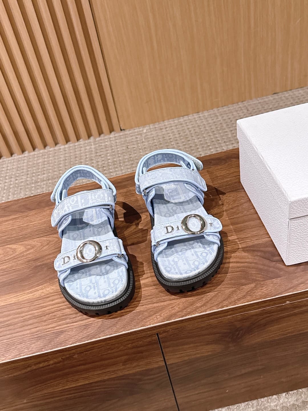 D5943 Top-tier version: Christian Dior summer sandals with patches – cool sandals that are extremely popular. — image 1