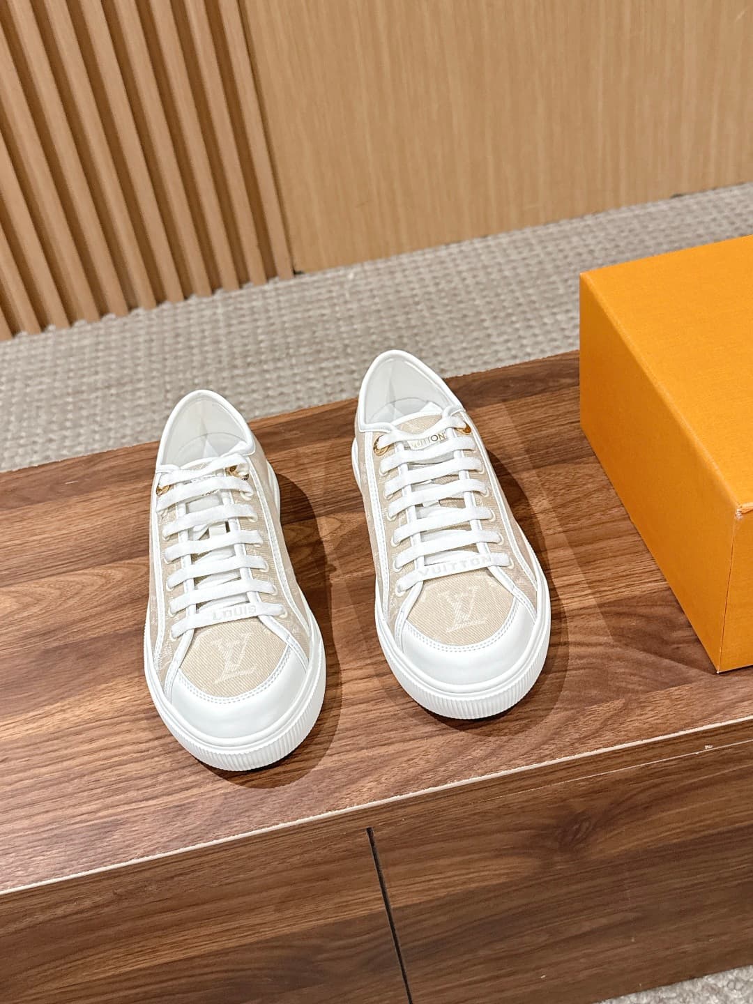 D9279 Louis Vuitton Leather Sandal Shoes with Lace Ups – New Models, High-End Quality — image 1