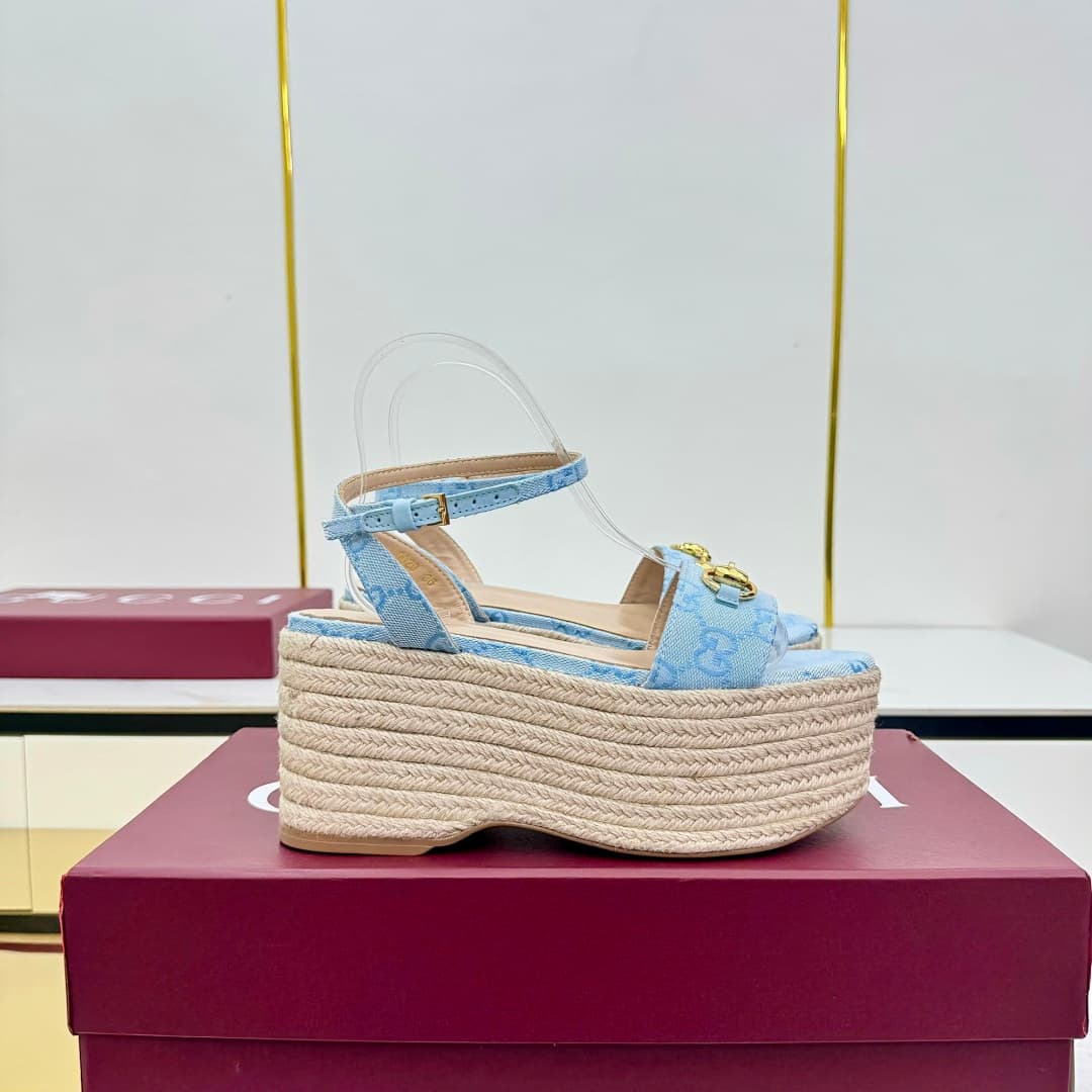 D6979 🌞 💰 Latest popular women’s flat sandals with buckle straps, medium heel, waterproof, and cool — image 1